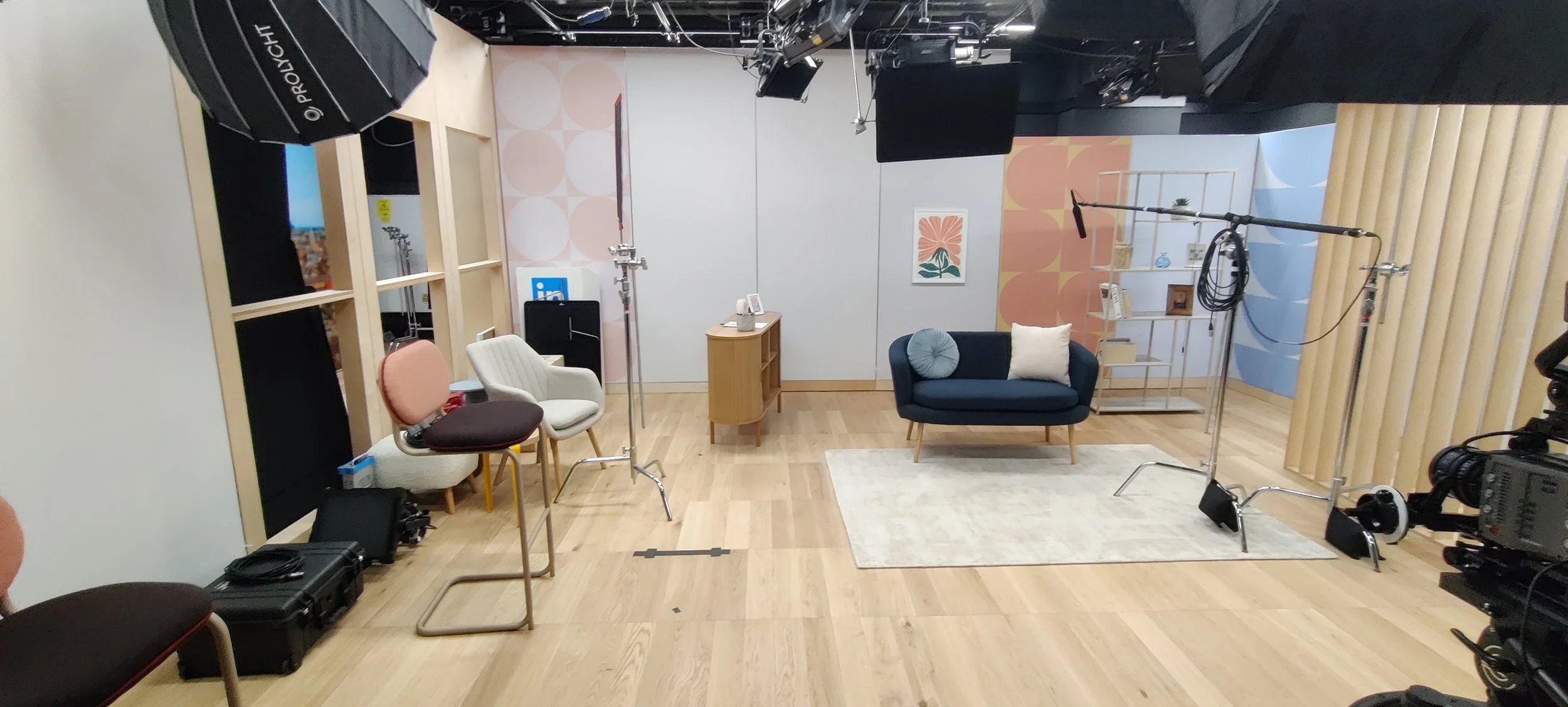 LINKEDIN DUBLIN 4WP MEDIA PRODUCTION CENTER