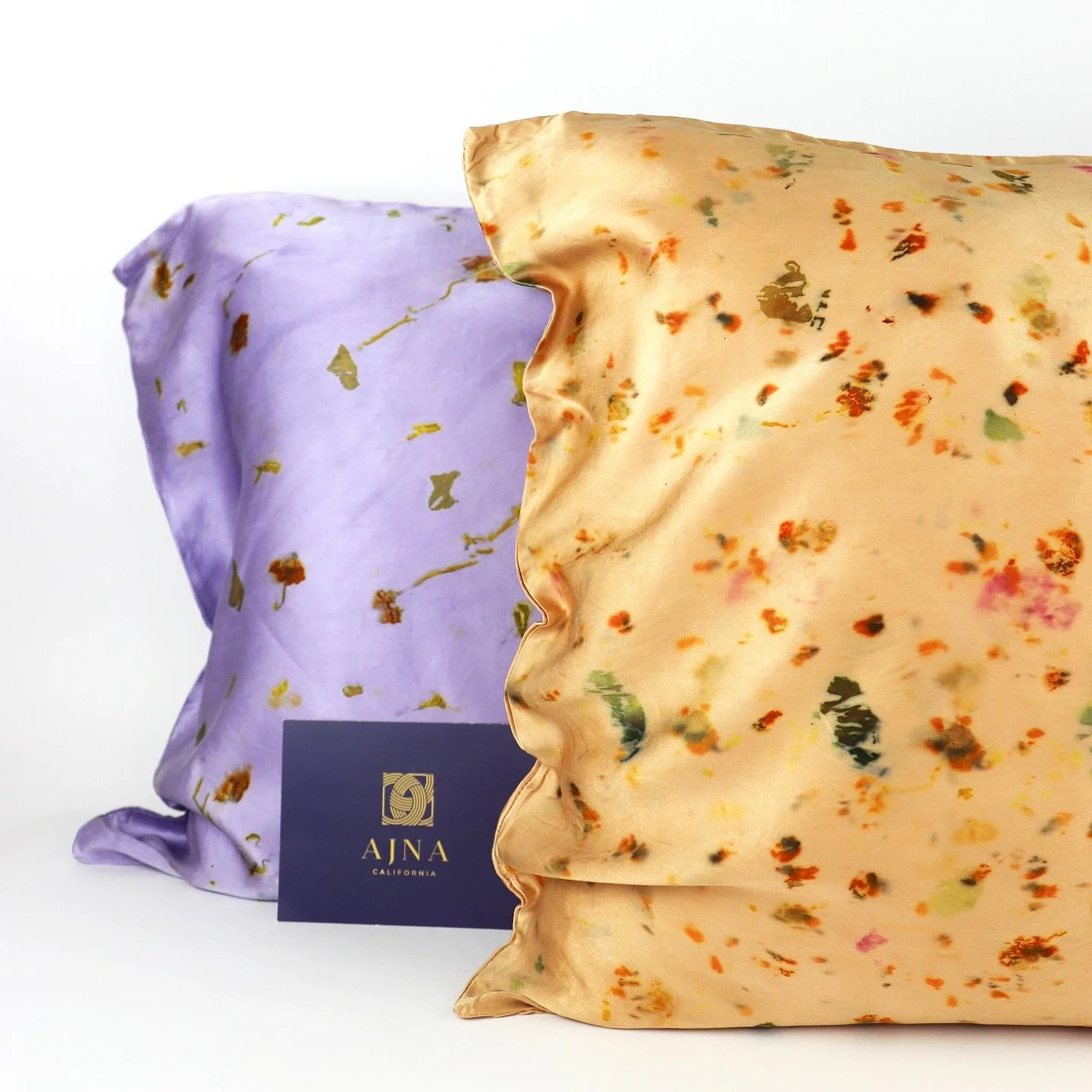 Botanically dyed silk pillowcases ✨

#botanicallydyed #silkpillowcase #oneofakind #ajnacalifornia #naturallydyed #plantdyedsilk