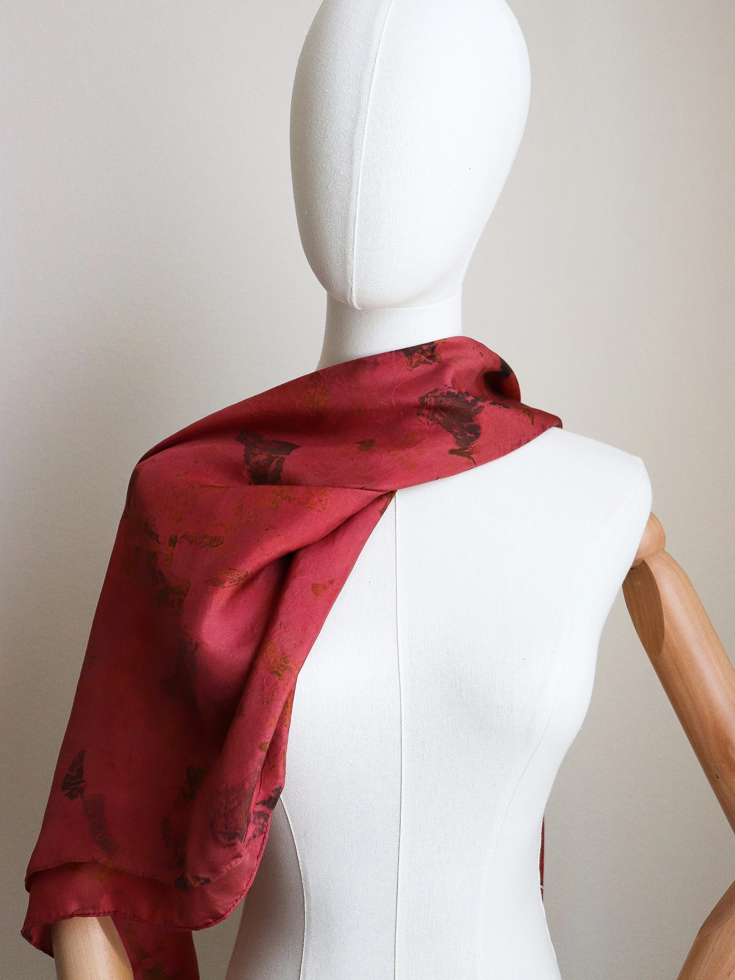Botanically dyed silk scarf
Getting ready for the holiday season! 🎁
Website, events and holiday sale updates coming soon. 

#ajnacalifornia #botanicallydyed #silkscarves #oneofakind #uniquescarves