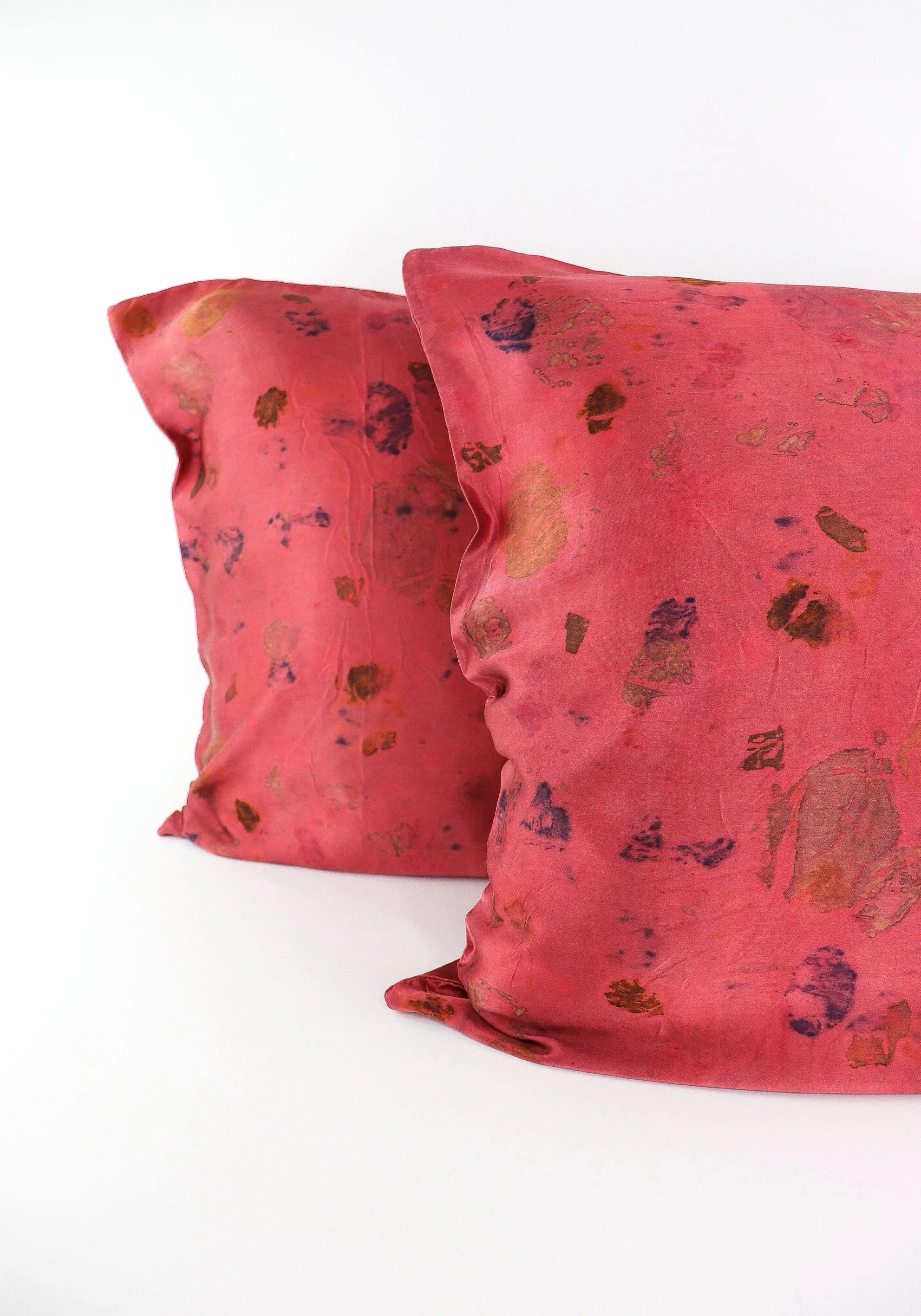 Botanically Dyed Silk Pillowcase