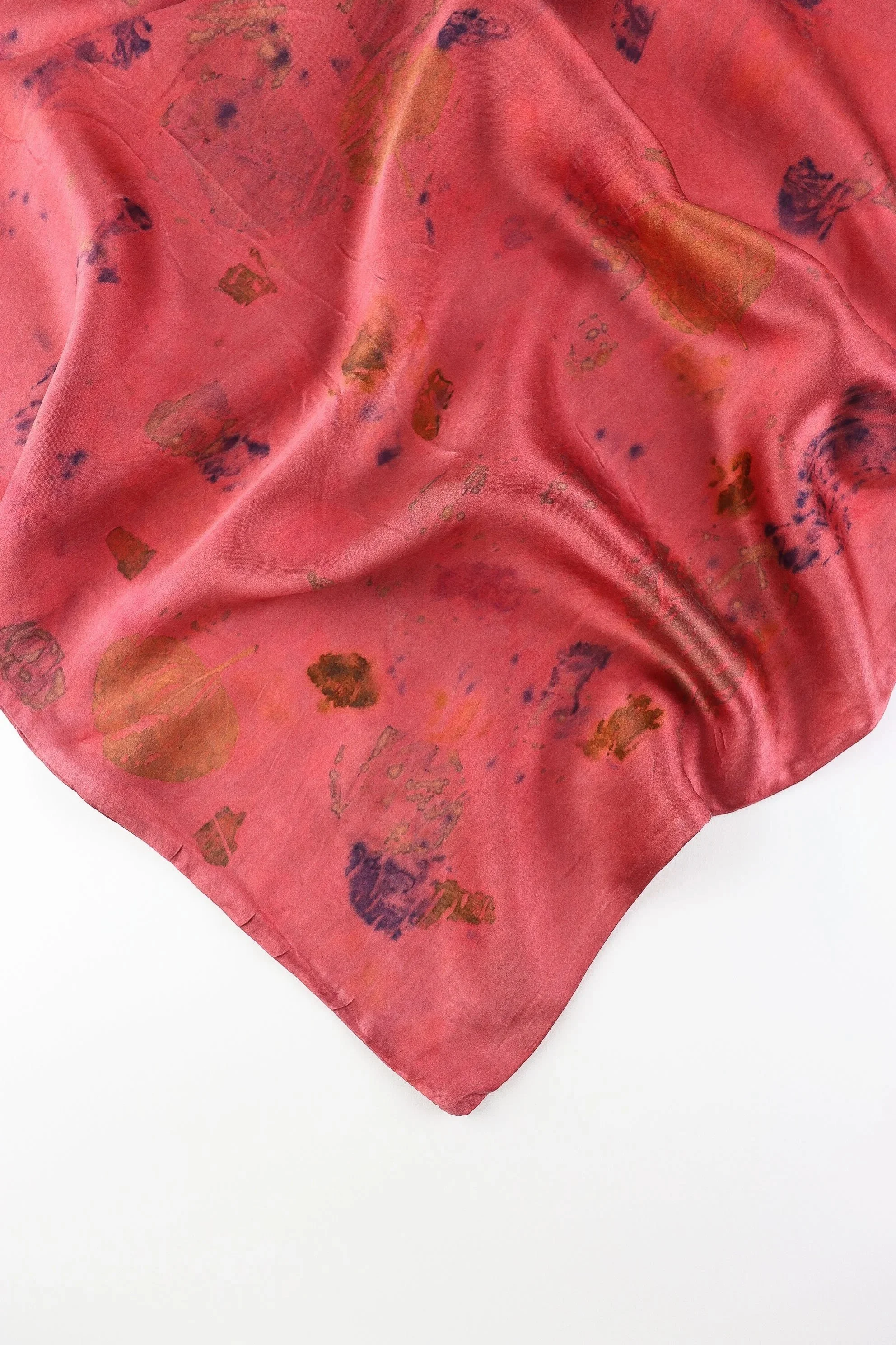 Botanically Dyed Silk Pillowcase