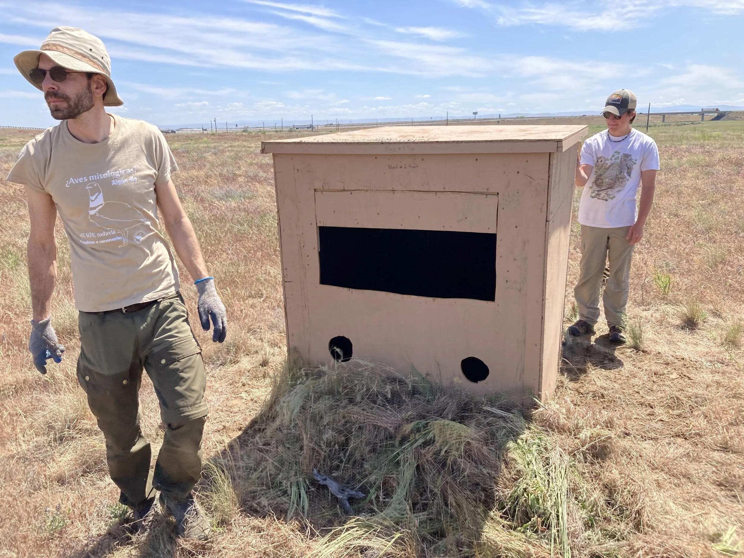 Joris and I setting up a photography/viewing hide.