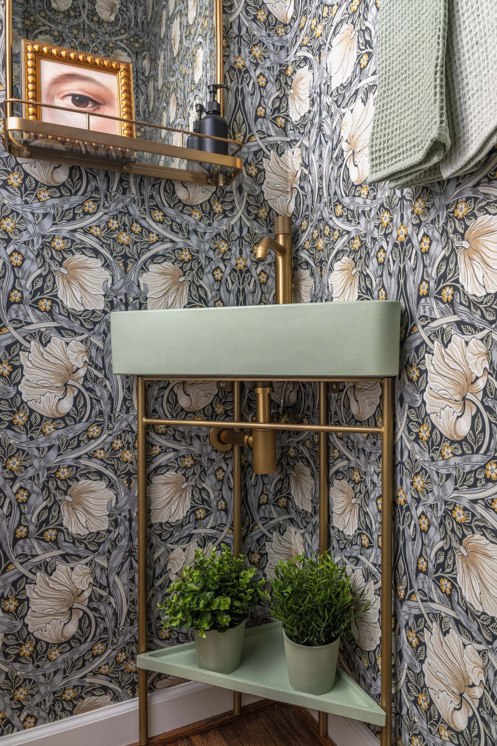 Interior Designer Gaithersburg Maryland Maryland Kitchen Laundry Powder renovation Traditional 12.jpg