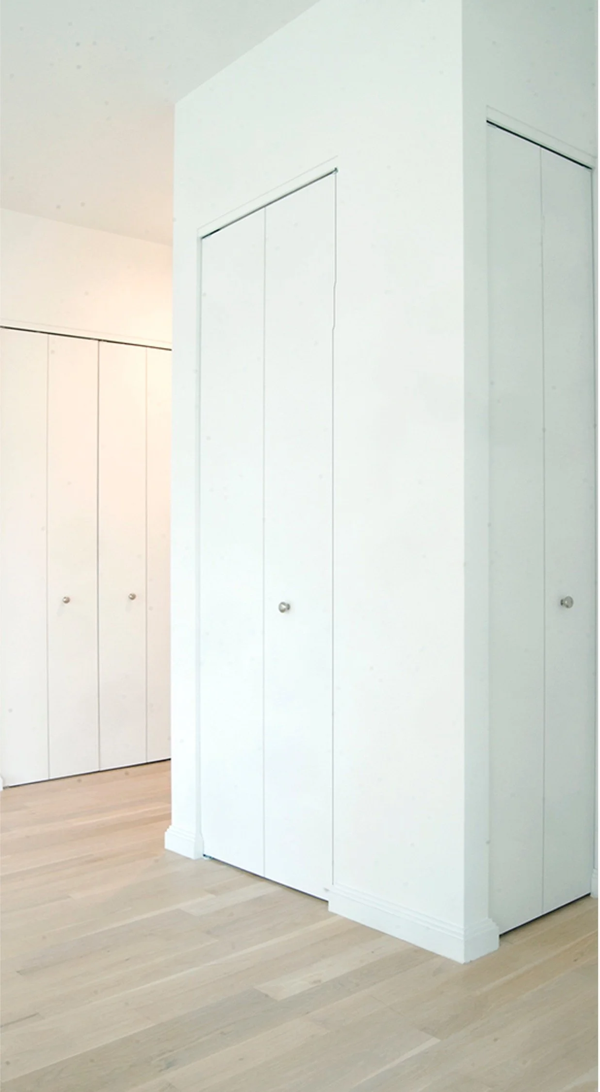 Best Closet Doors for apartments
