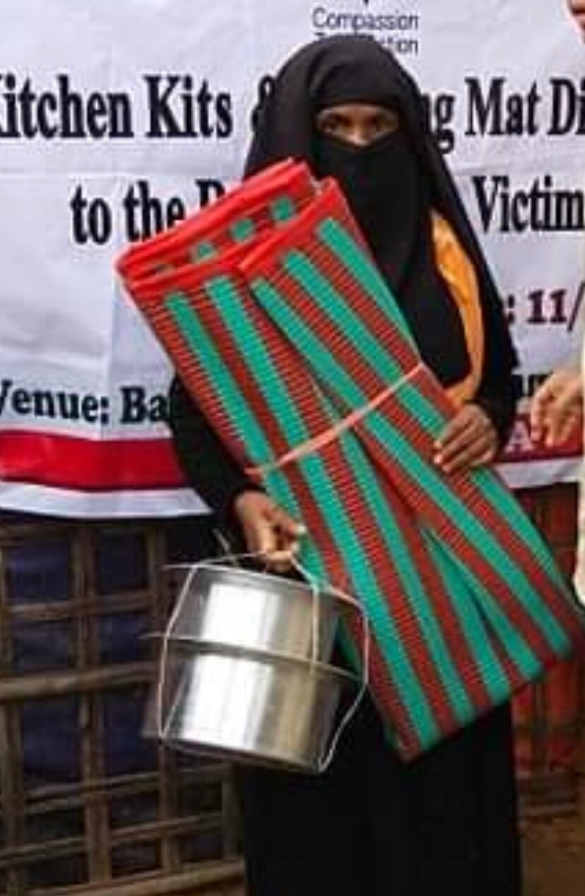 FOR $5 YOU CAN GIFT A REFUGEE A SLEEPING MAT SO THEY DO NOT HAVE TO SLEEP OF THE DIRTY GROUND