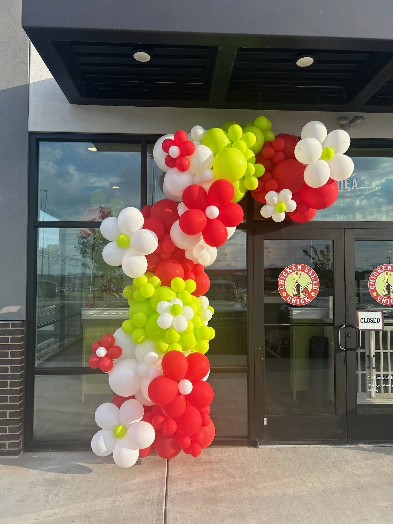 Chicken Salad Chick, Balloons