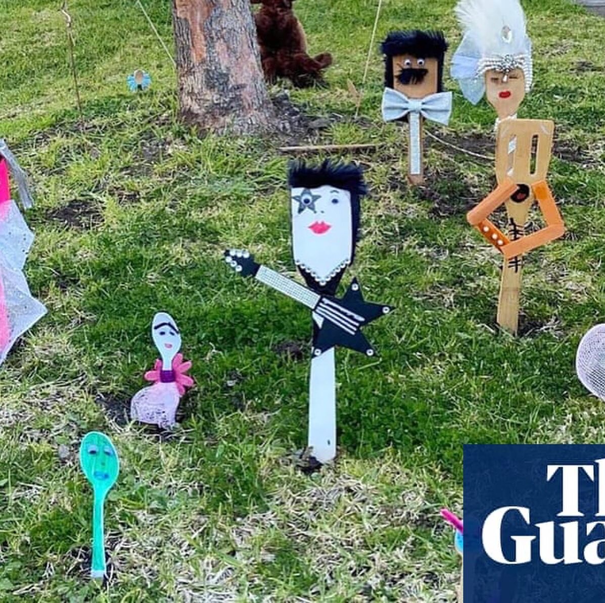 Its so important to maintain a sense of community at the moment for kids and young people.  Creative Melbournians have been making spoon villages that are adults spirits up to!

http://ed.gr/cstku
#belonging #community #communitygarden #covid19 #comm