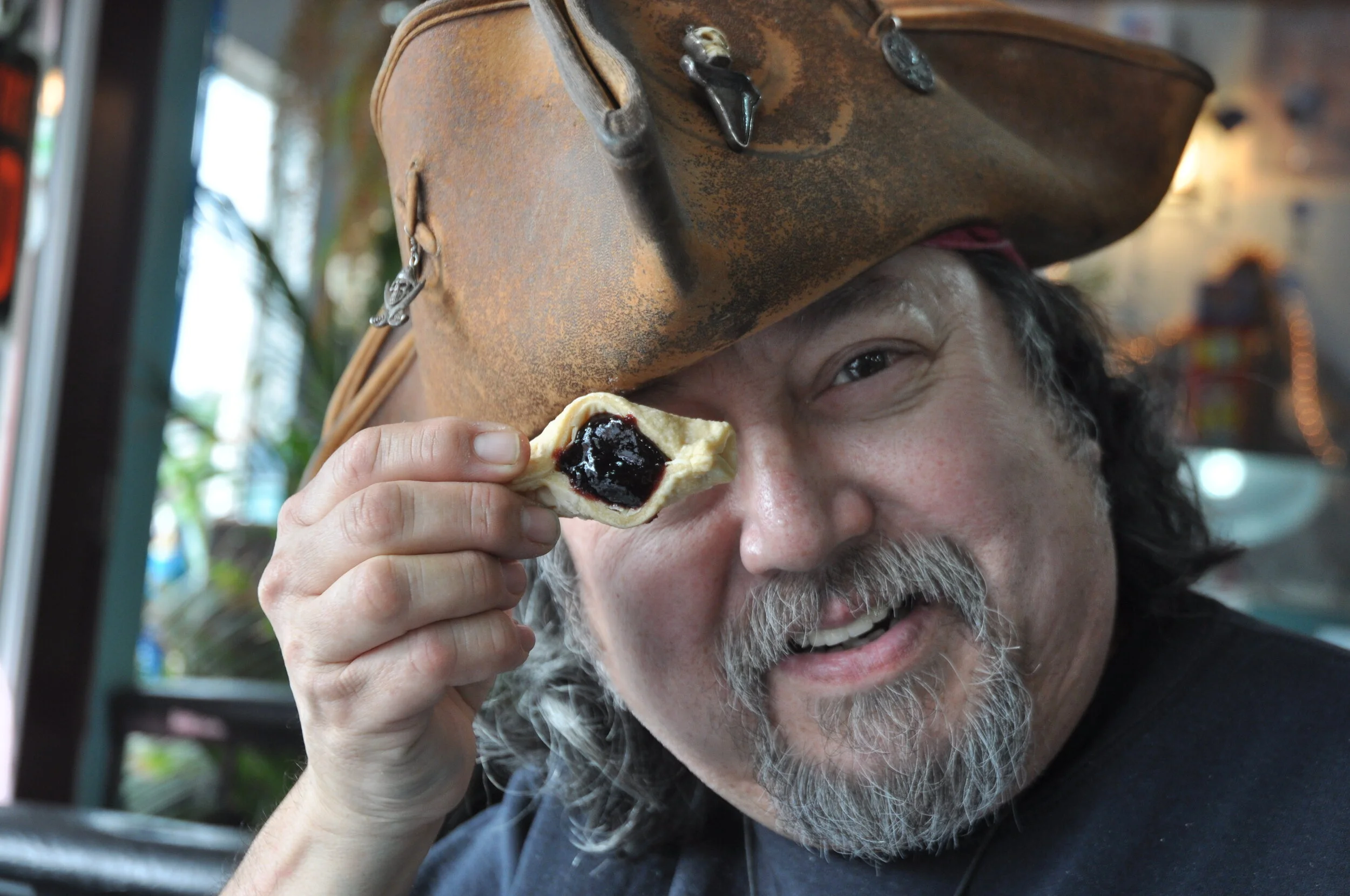 Say ‘aye’ to pie for the holidays