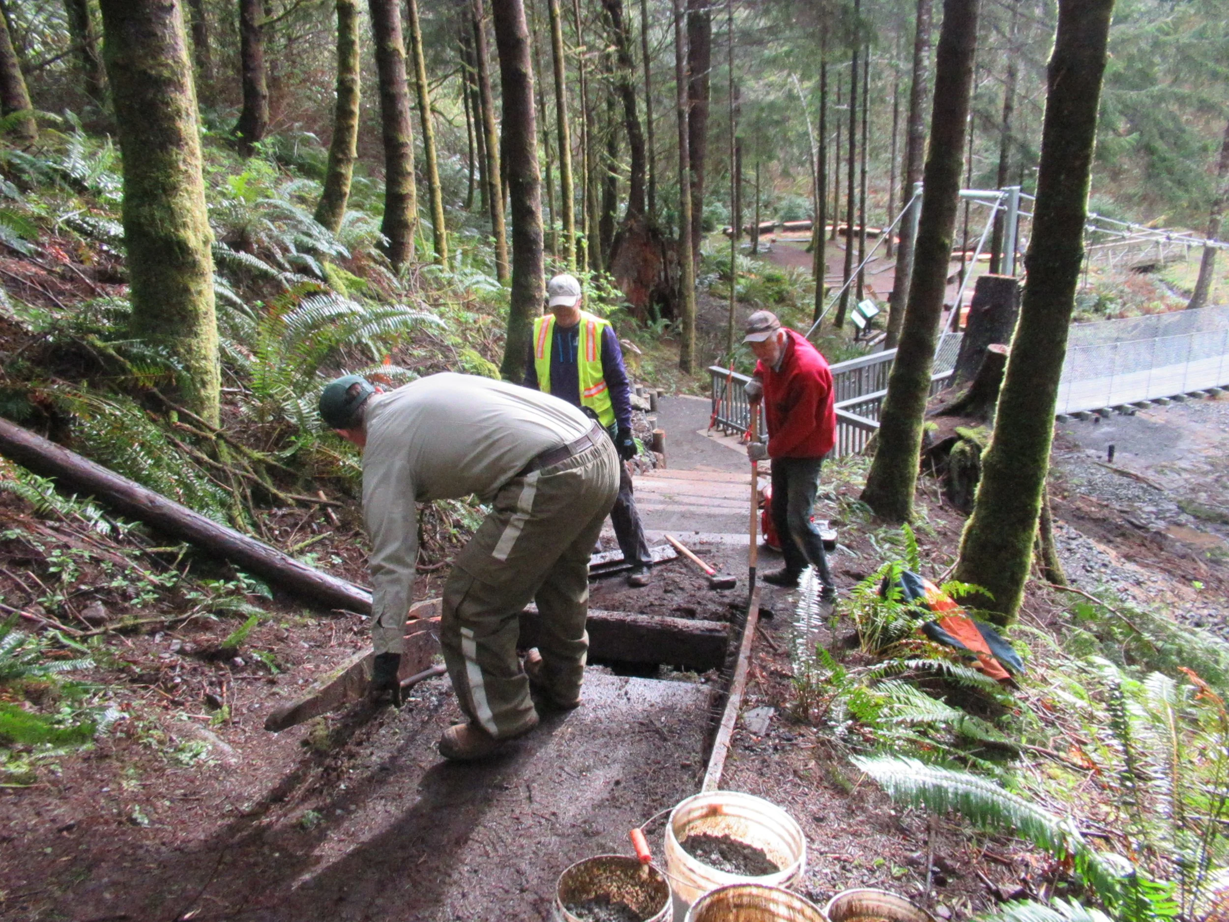 IMG_2866=WorkingOnTrailBeforeBridge.JPG