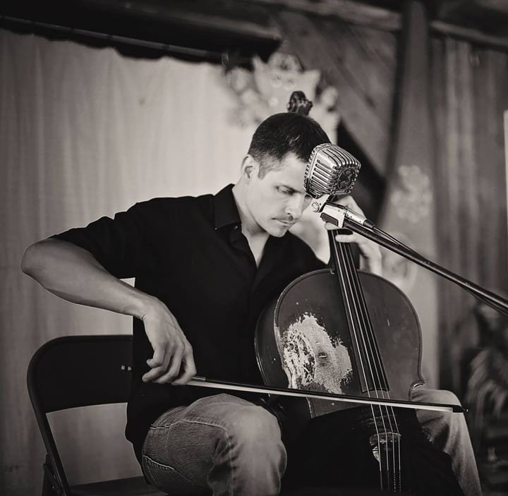 Billy Michelson Press Photo.jpg
