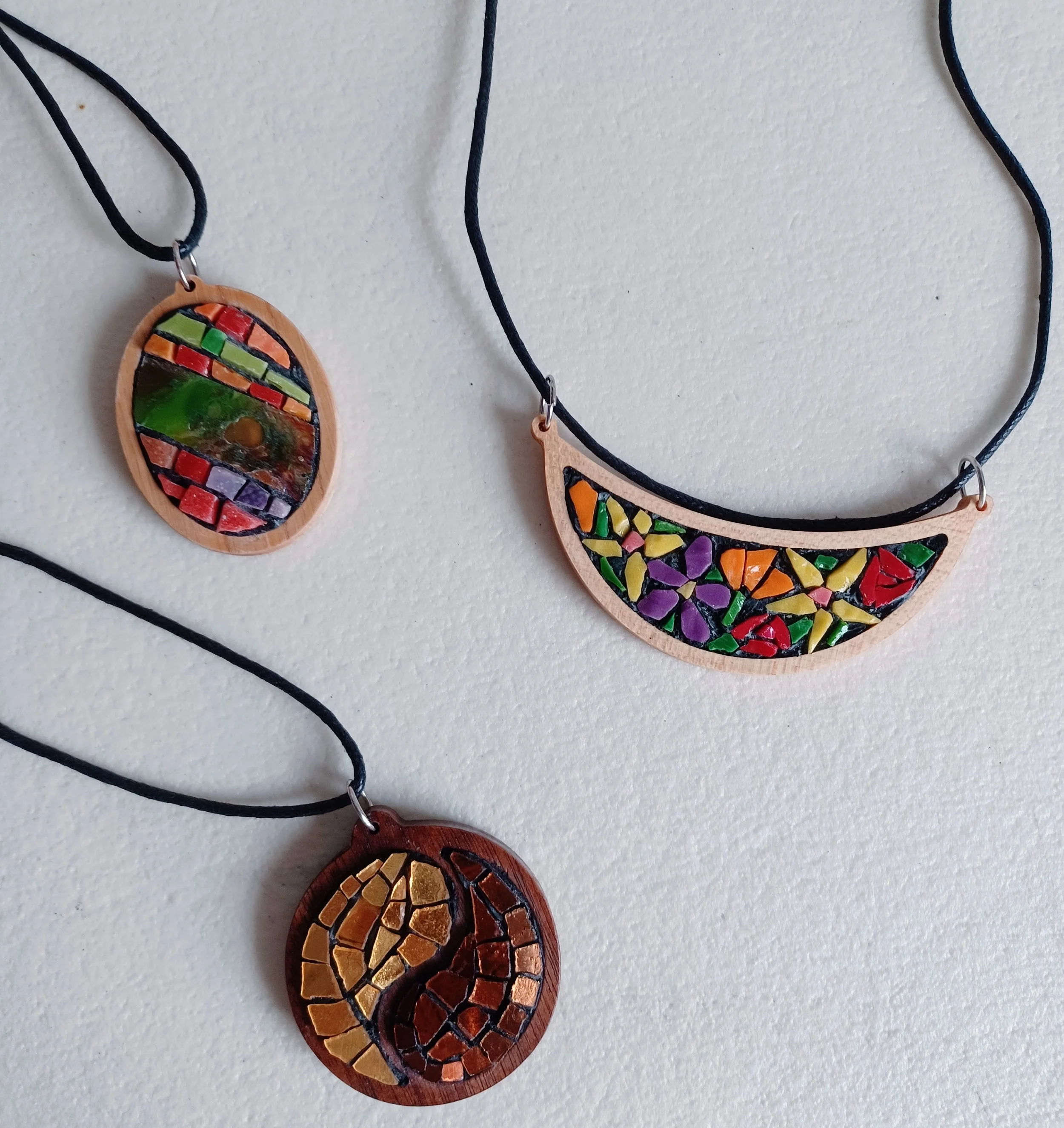 Daschel-pendants.jpg