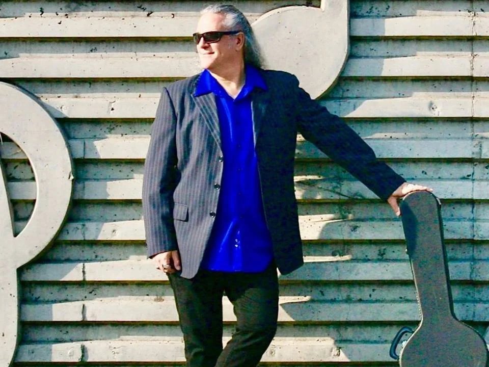 Yachats welcomes guitar veteran