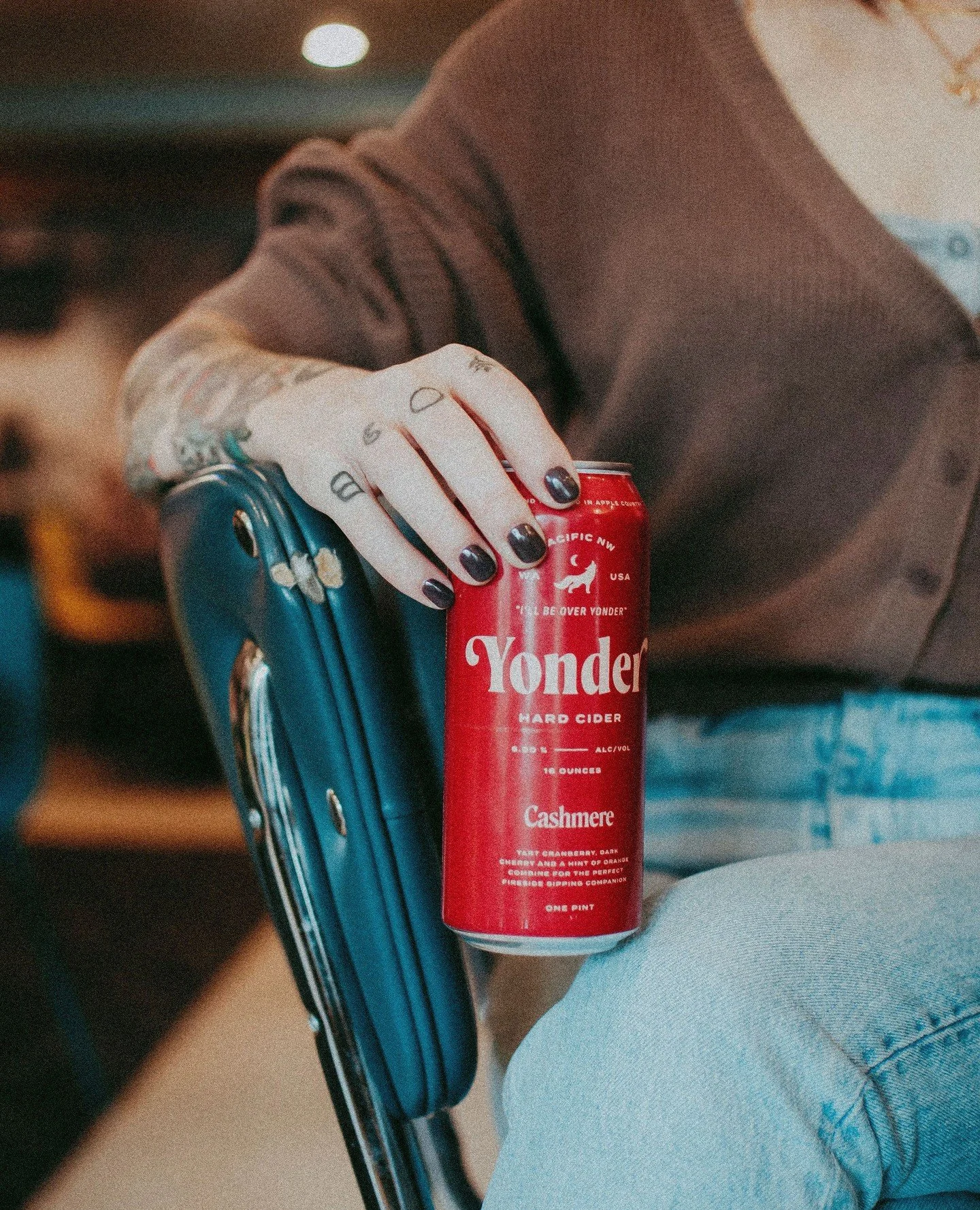 It&rsquo;s here - Cashmere launches today!🍊🍒🍎 ⁠
⁠
Around here, we like to think fall doesn&rsquo;t really start until Cashmere hits the shelves. This Negroni-inspired cider, with its tart cranberry, dark cherry, and hint of bitter orange, is our c