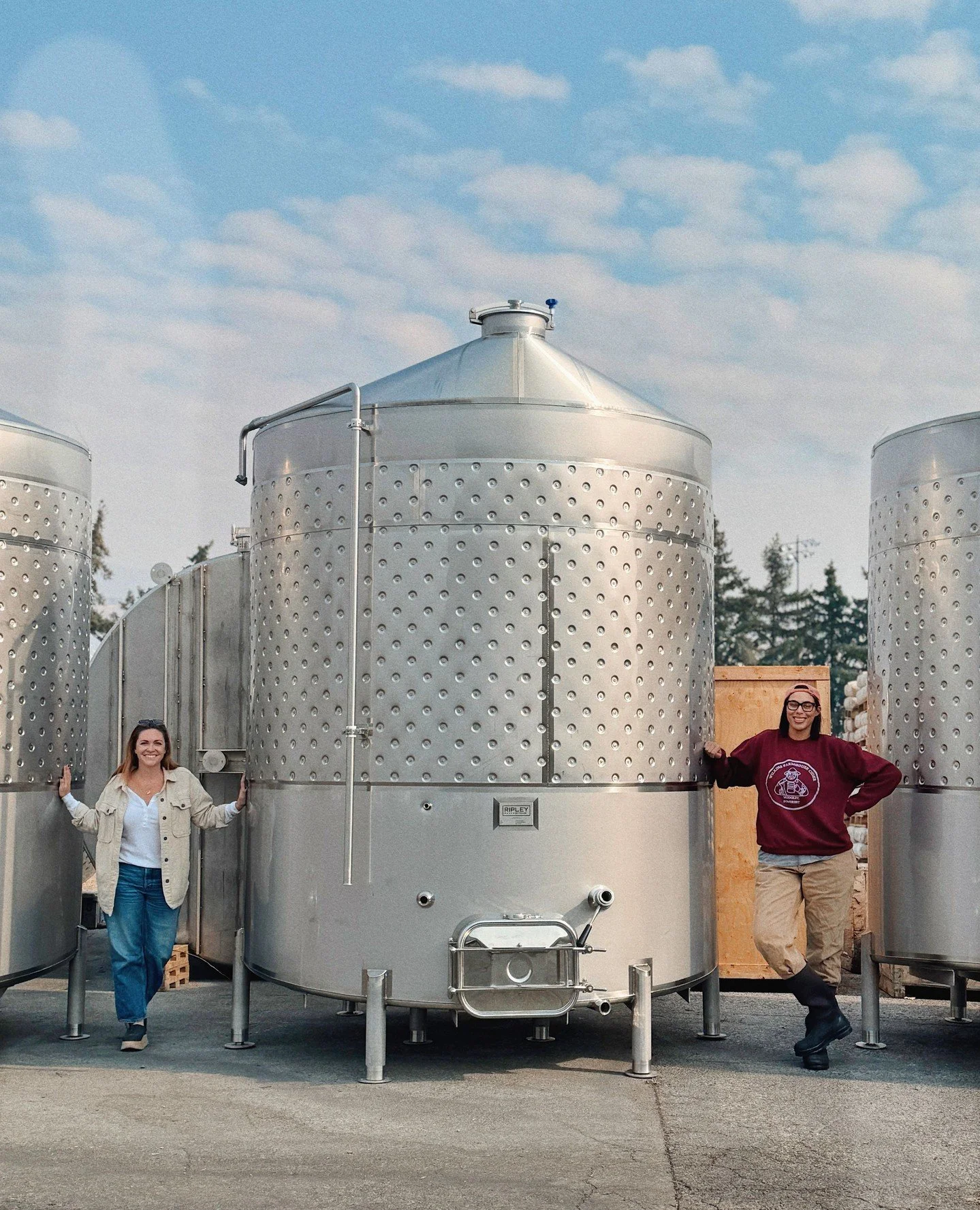 Big news (literally)! Our tanks have finally arrived just in time for harvest.⁠
⁠
Over the next month, we&rsquo;ll be installing:⁠
🍎 Three 6,000-gallon fermentation tanks⁠
🍏 Three 3,300-gallon fermentation tanks⁠
⁠
We can&rsquo;t wait to see all th