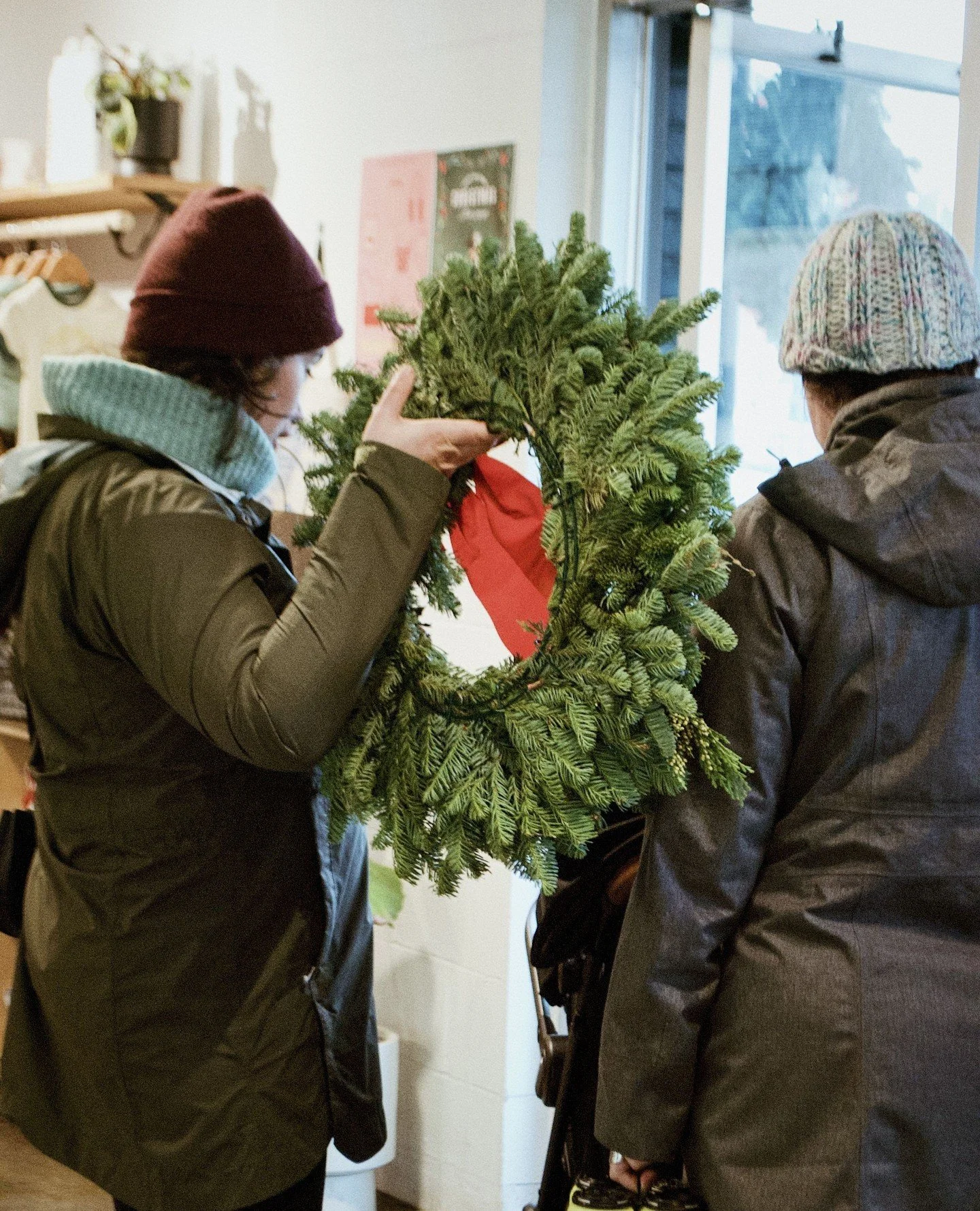 ✨️GIVEAWAY ALERT ✨️⁠
⁠
This year&rsquo;s Holiday Makers Market is set to be the ultimate gift experience. We&rsquo;ve teamed up with our amazing makers to create a fabulous giveaway basket - perfect for kicking off your holiday giving!⁠
⁠
The winning