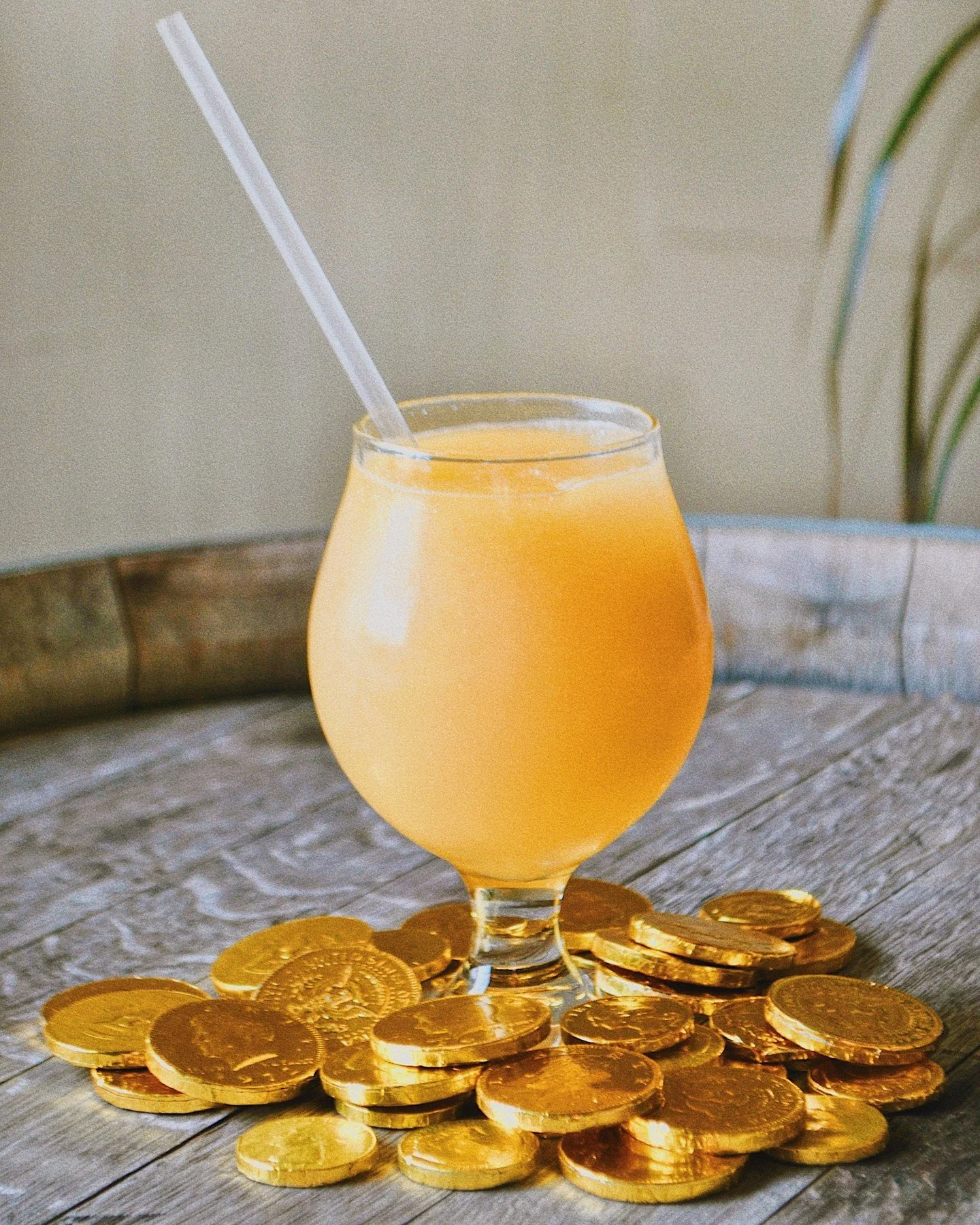 We&rsquo;re kicking off slushie season a little early this Saturday with the return of the coveted St. Patrick&rsquo;s Day Pot-O-Gold glitter slushie ✨⁠
⁠
Yes, the sparkly one. Yes, the one everyone talks about. Yes, it&rsquo;s only here for a limite