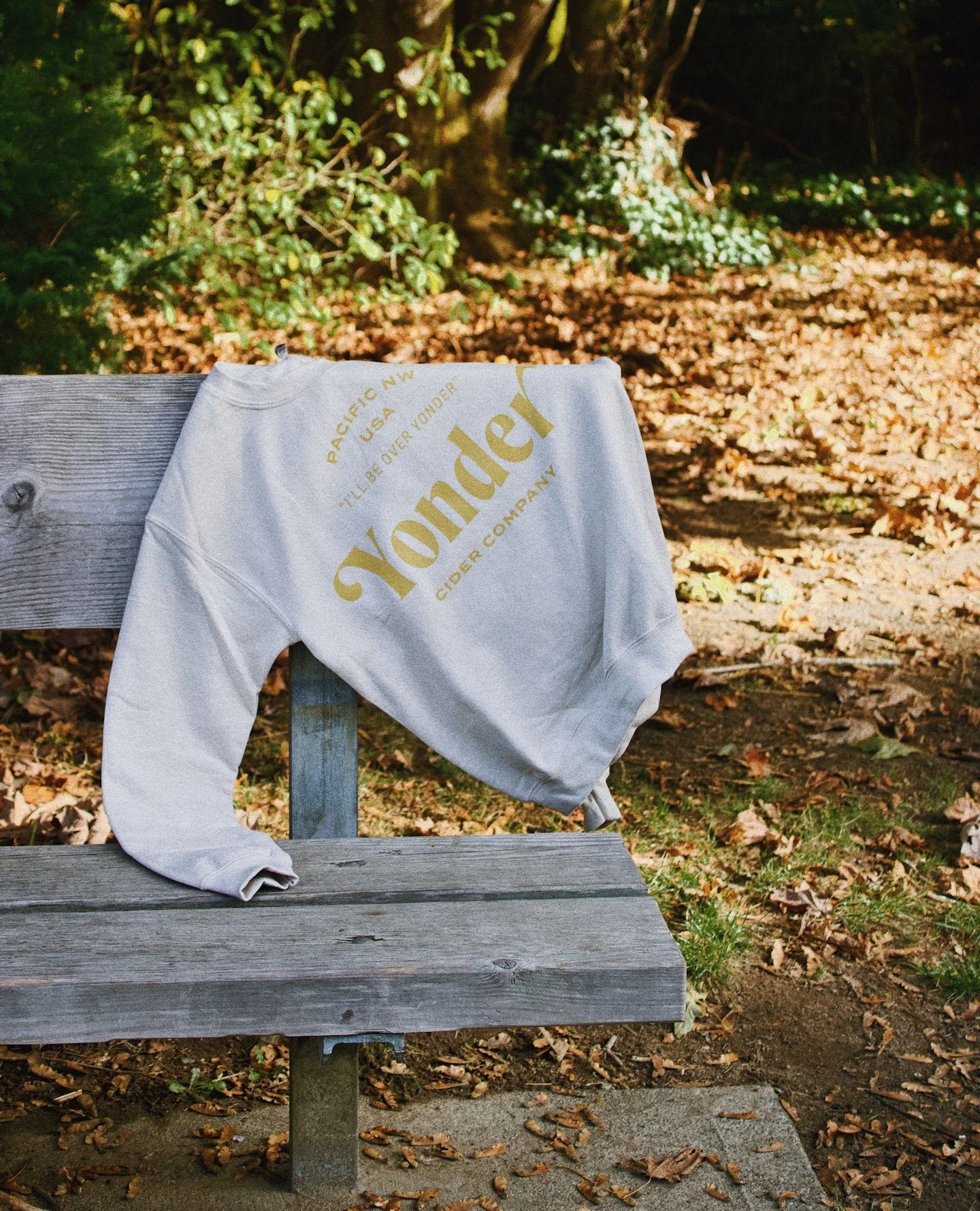 Crunchy leaves, crisp air, and your favorite crewneck. 🍂🍎⁠
⁠
Throw it on for a fall walk, a cider run, or a little bit of both. Cozy season looks better over Yonder.⁠
⁠
⁠
⁠
⁠
#yondercider #illbeoveryonder #drinkyonder #borntoroam