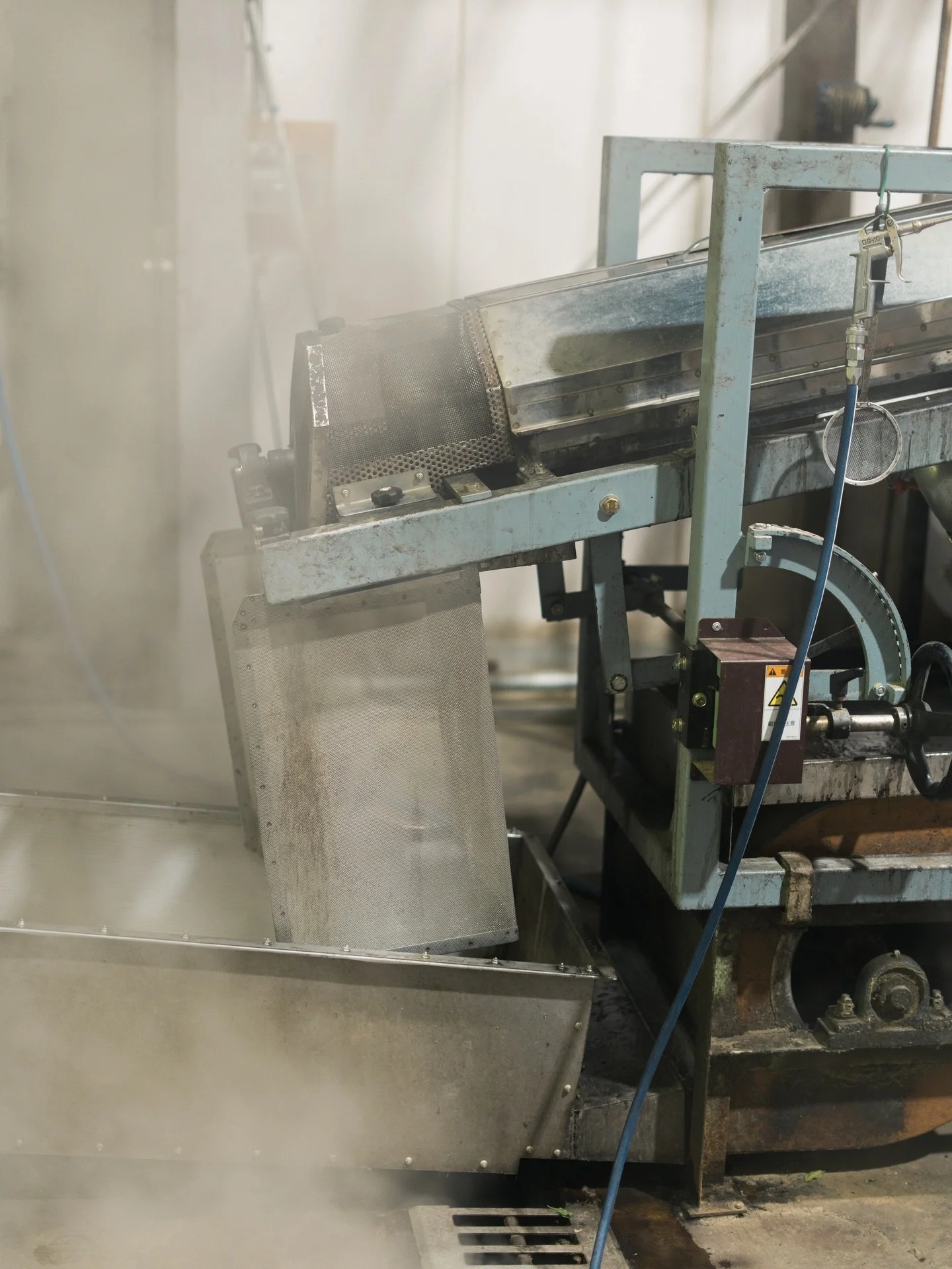 The first step in producing any green tea, including Matcha, is applying heat. This heat denatures the enzymes that cause enzymatic fermentation. Said simply, this &ldquo;freezes&rdquo; the tea as green tea.

Without this crucial heating step, the te