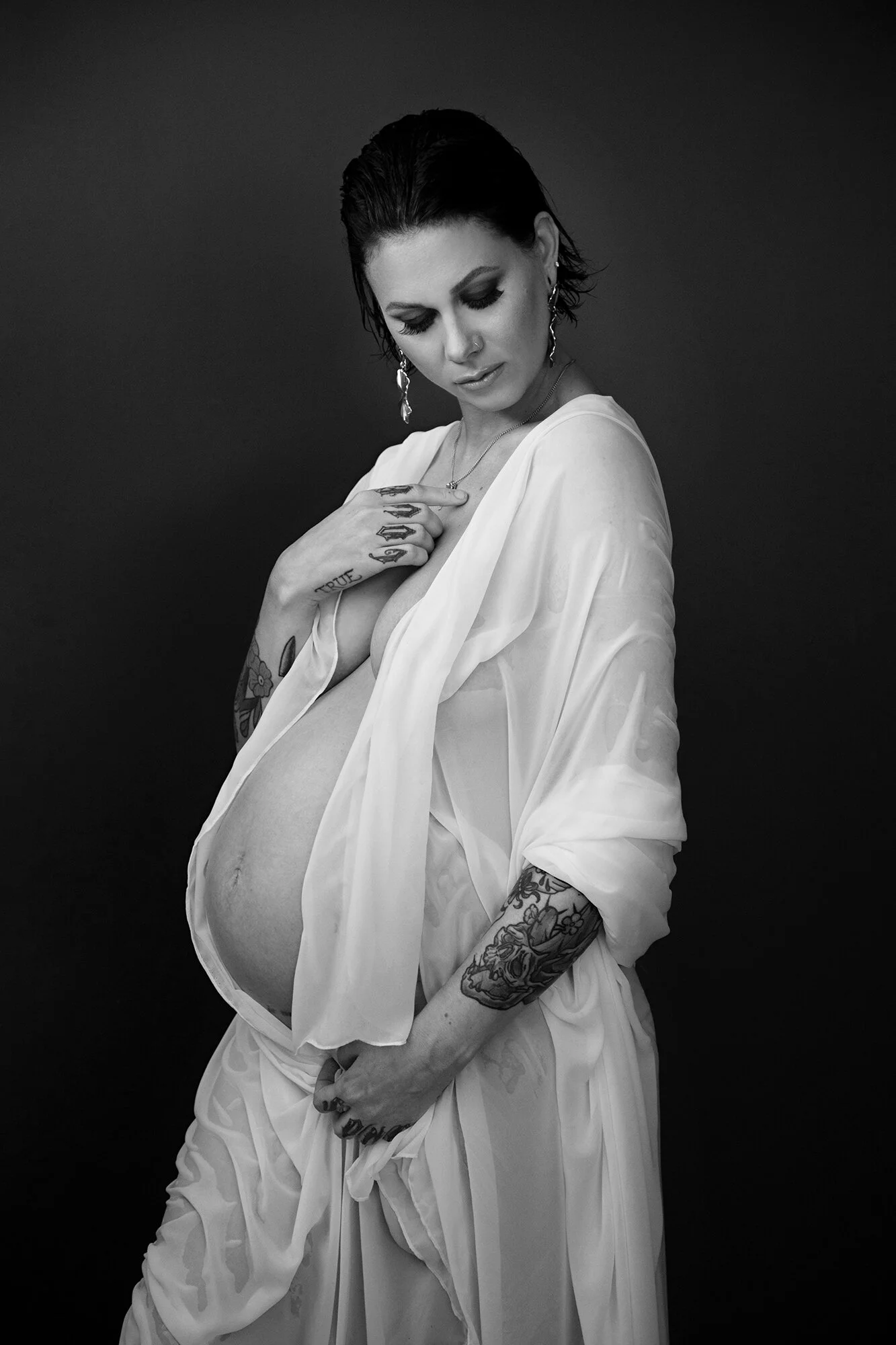Beautiful-Images-Photography-Fiona-Lindberg-portrait-fashion-maternity-photos.jpg