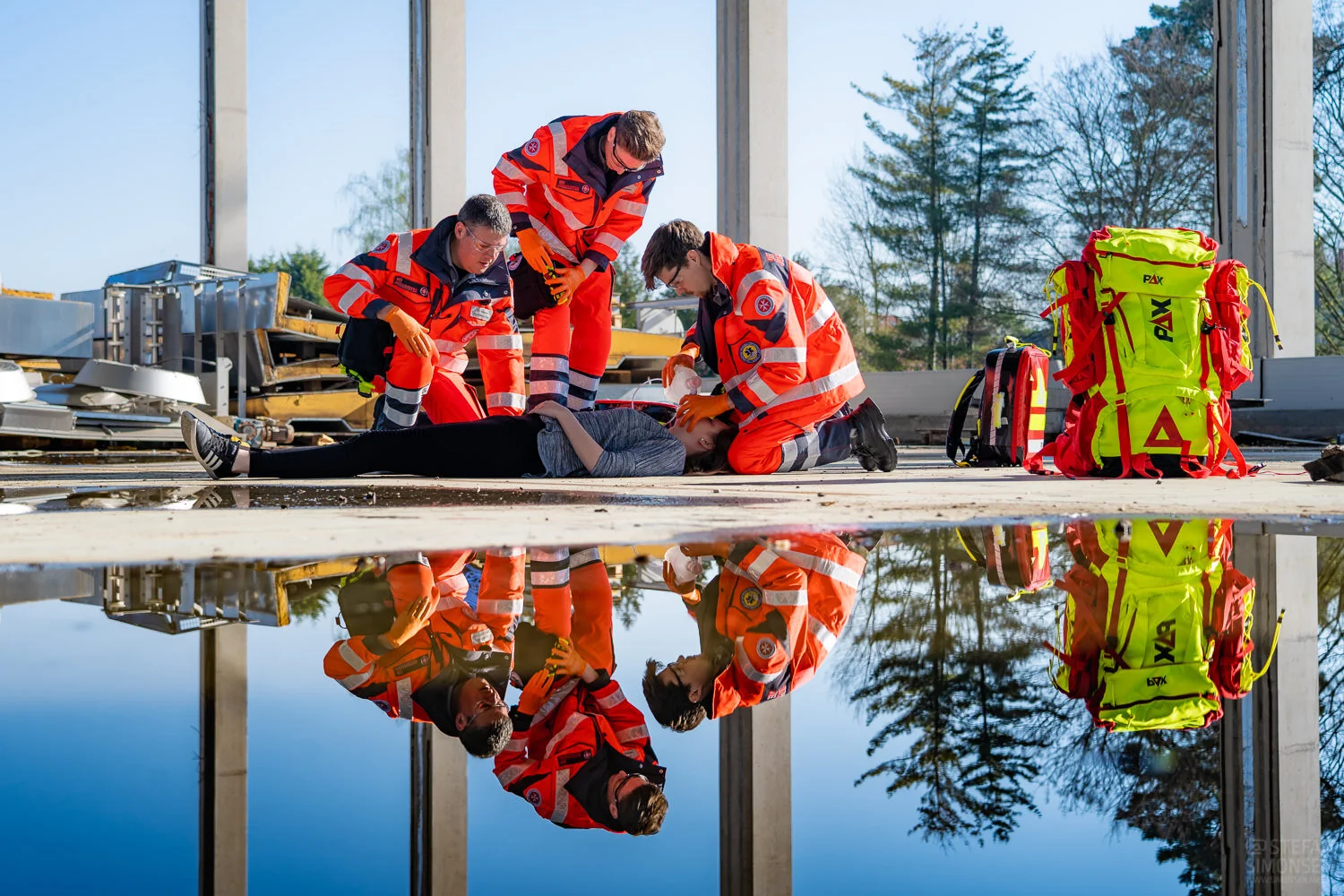 Katalogbilder und PR-Fotos: "Team Germany" für PAX-Bags und Die Johanniter