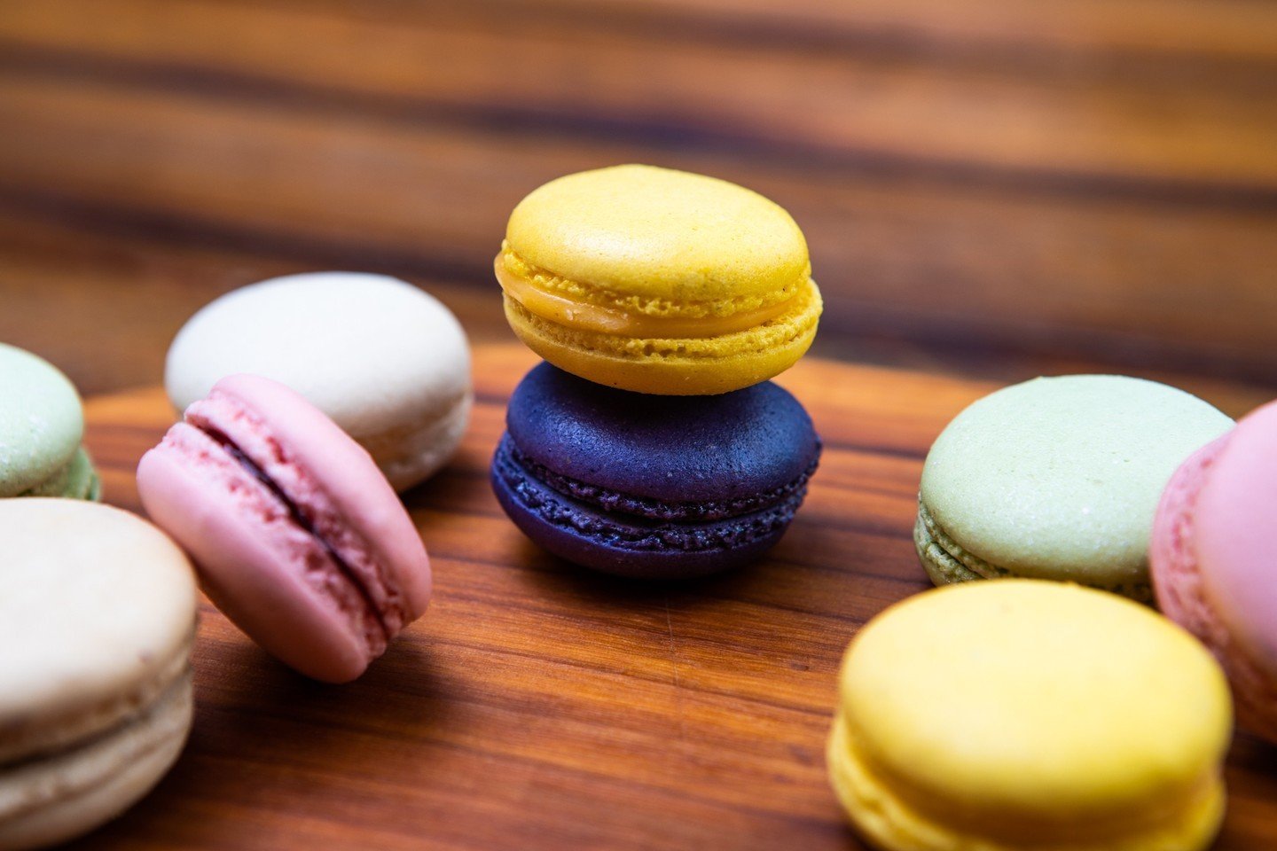 Delicious macarons to go with your delicious @vittoria_coffee ☕️⁠
⁠
#kingstreetcafe #bowenhillscafe #brisbaneeats #brisbanecafe #queensland #FrenchCake #PatisseriePerfection #SweetDelights #DessertGoals #TasteOfFrance #frenchpastry⁠