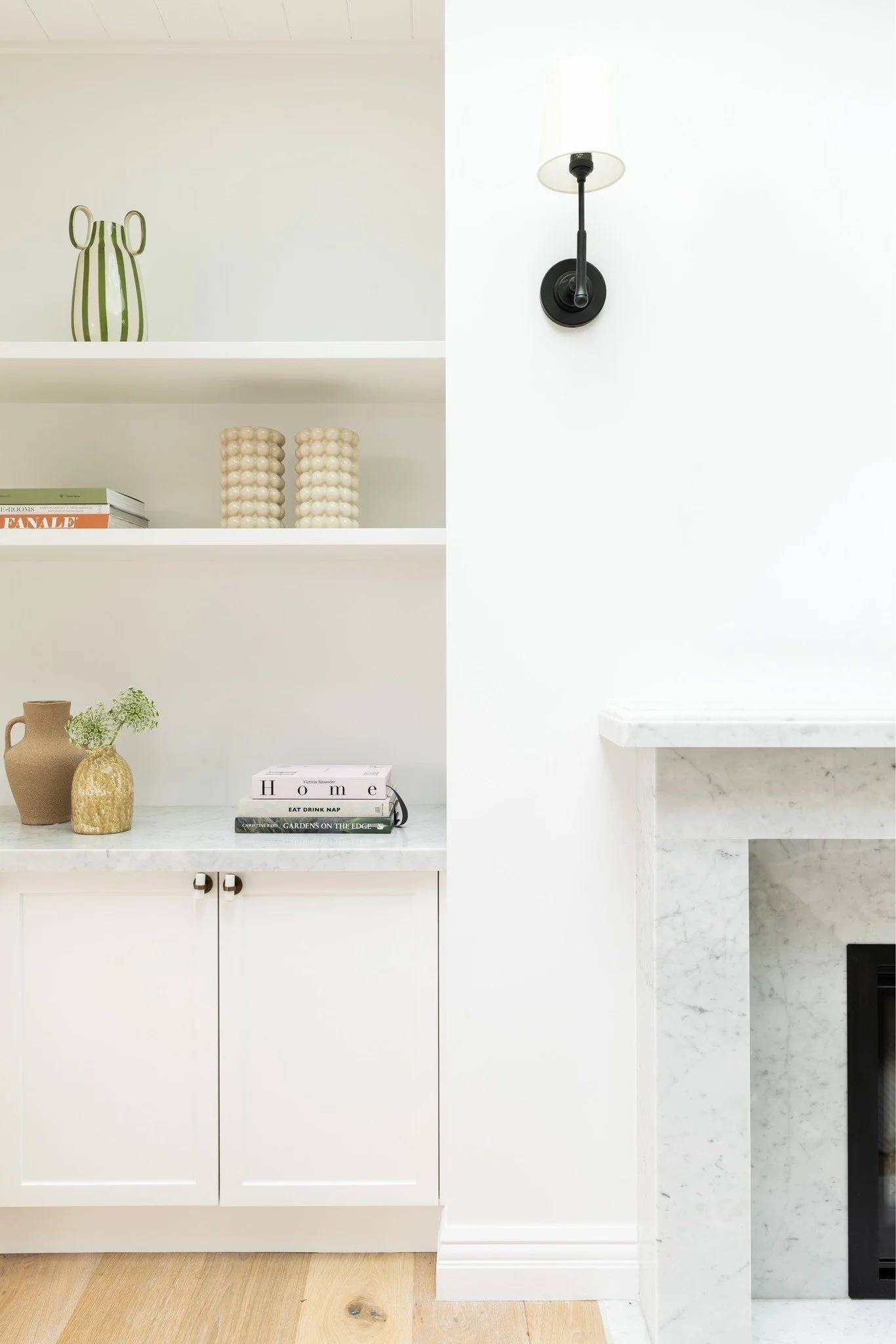 A seamless blend of marble, brass, and custom cabinetry &mdash; coastal charm and timeless sophistication.
⁠Bespoke craftsmanship by Keith Root Building, designed for modern living on the Northern Beaches. ✨🏡
 #northernbeachesbuilds #northernbeaches