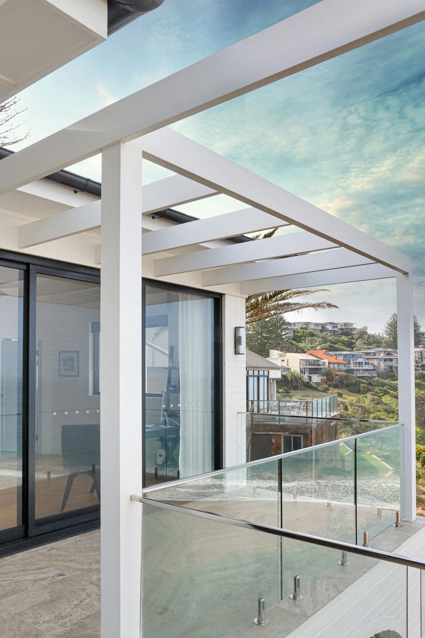 Framing the view, one beam at a time. Coastal living, redefined. 🌤️
#northernbeachesbuilds #northernbeachesbuilding #northernbeachesbusiness #keithrootbuildingservices