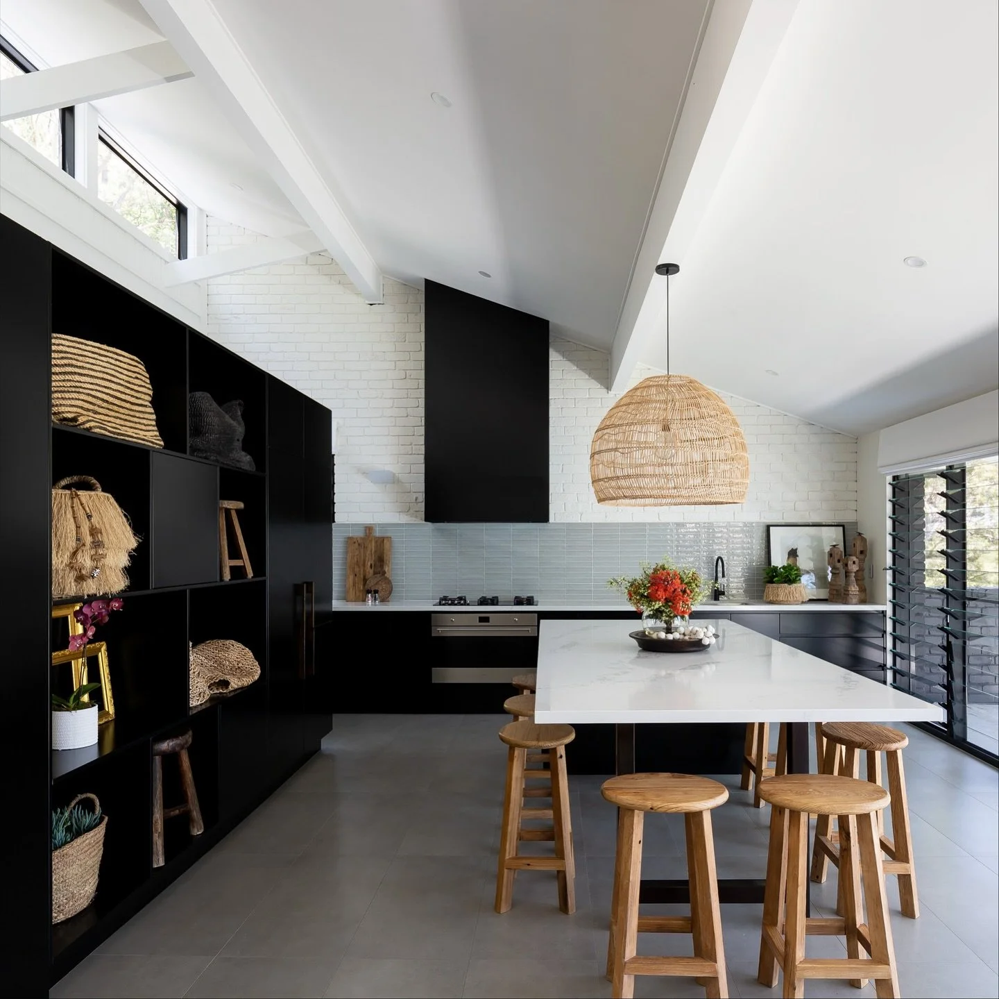 If you&rsquo;re dreaming of a coastal home that feels effortless yet meticulously crafted, we build exactly that &mdash; bespoke, premium spaces designed around your lifestyle on the Northern Beaches. #keithrootbuildingservices