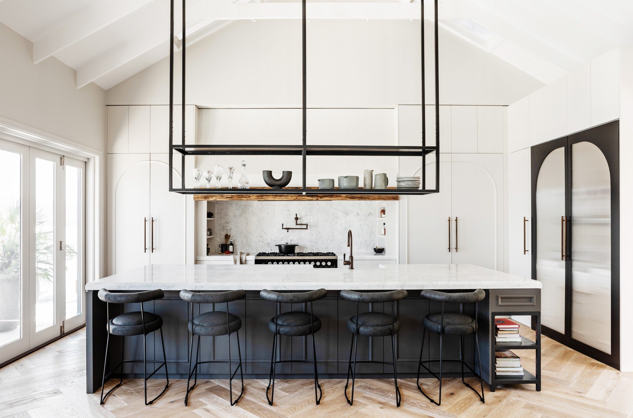 Dining spaces aren&rsquo;t just about a table and chairs, they&rsquo;re about proportion, light, flow and that feeling when everything just works. Whether it&rsquo;s a statement piece overhead, seamless connection to the alfresco, or custom joinery f