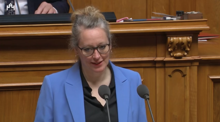 Änderung des Sessionsrhythmus für bessere Vereinbarkeit