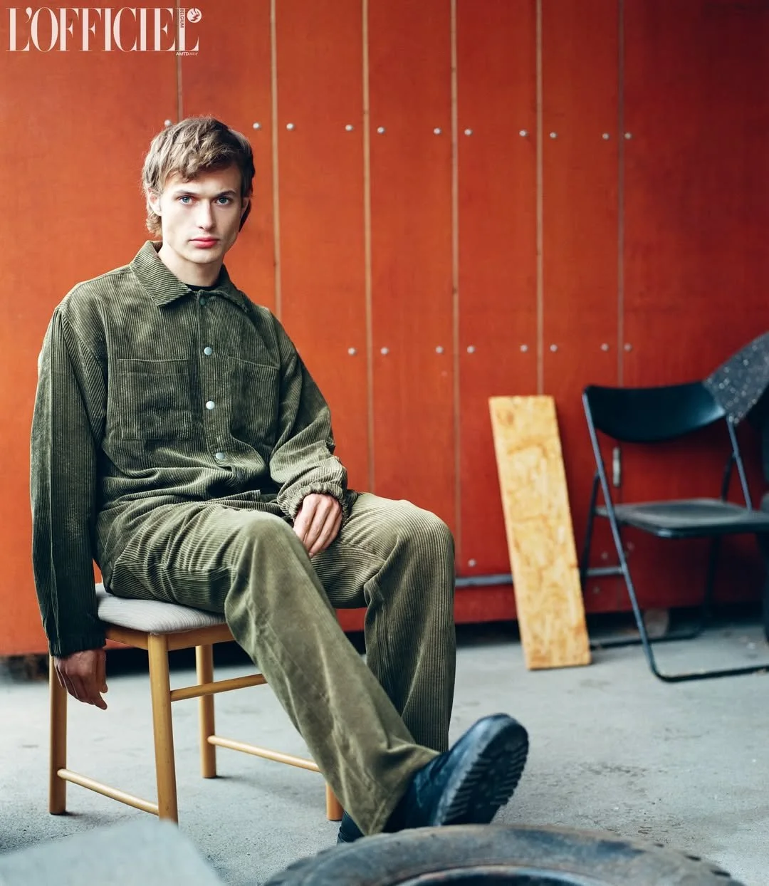 Mike Breitscheidel for L'Officiél Belgium