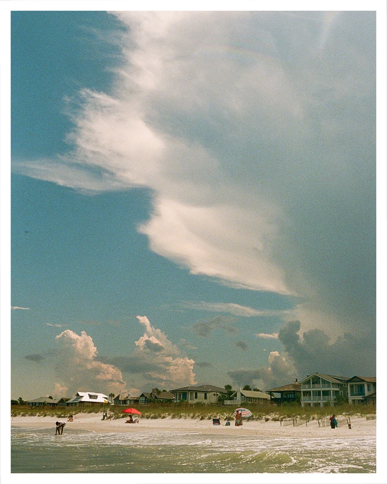 florida summers // august 2022

&bull;
#35mm #always823 #madewithkodak