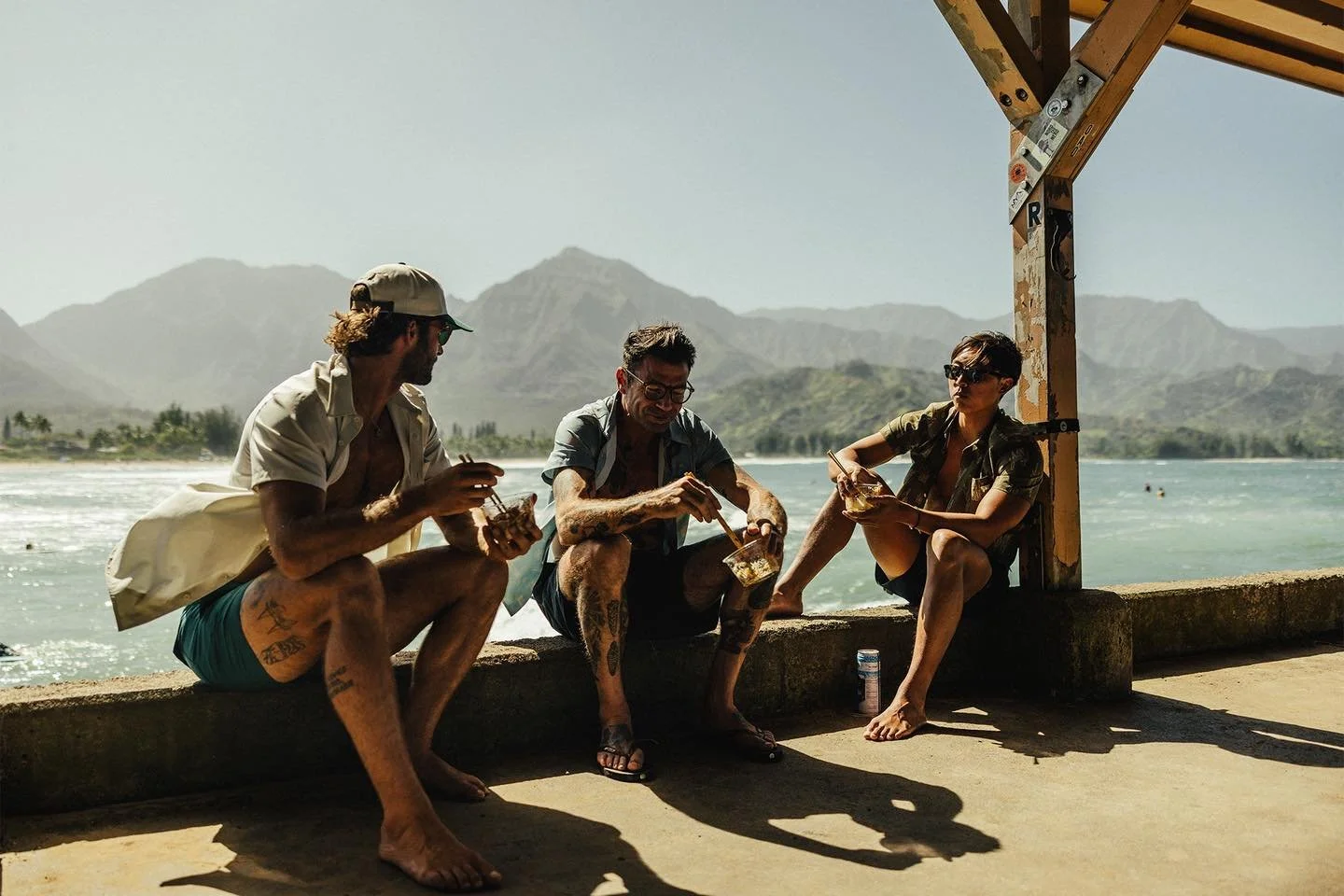 Nothing like getting plonked in Hawaii with two of the best blokes!  Lot of love for this trip with these legends -  @rosen43 and @silkymerman for @huckberry. 

Have you watched Josh eat his way around Hawaii in the latest episode of DIRT? It&rsquo;s