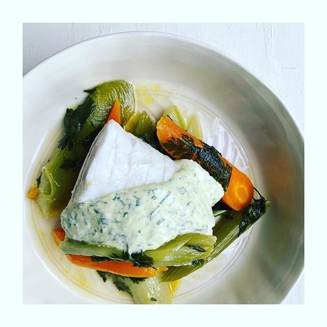 Bbq fish is for the beach, grilled for holidays, steamed atop a few sweet Spring vegetables for every day. Dorset hake, right here right here, so fresh that steaming it is the only way to really feel it&rsquo;s flavours #dorsethake #springvegetables 
