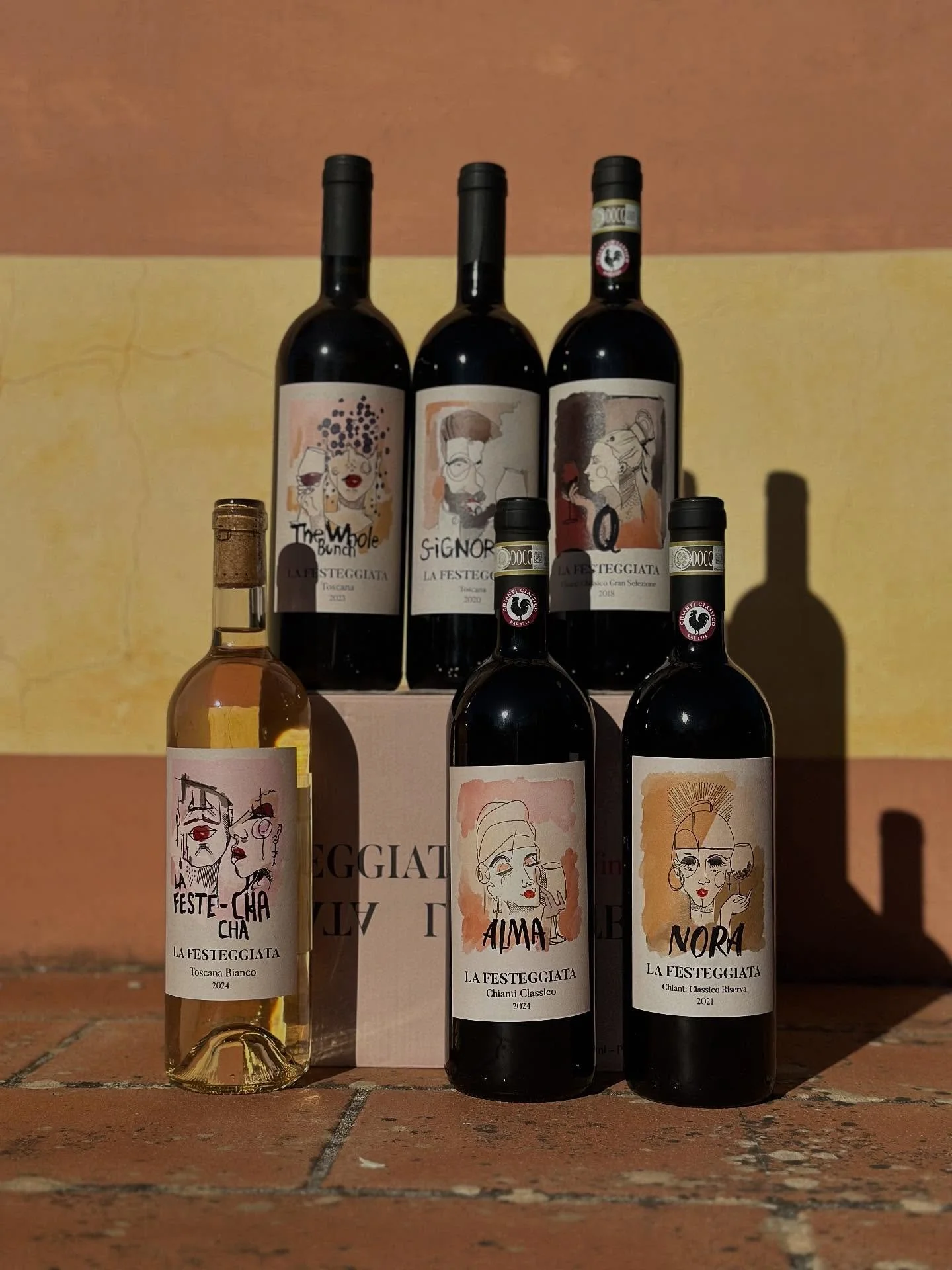 The Whole Family and Friends now for sale in a mix box at lafesteggiata.com

A taste of Italia 🇮🇹❤️