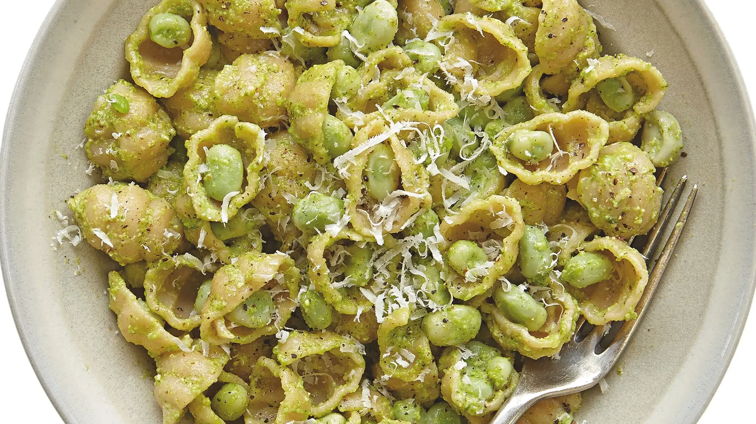 Brown Pasta with Broad Beans and Rocket Pesto