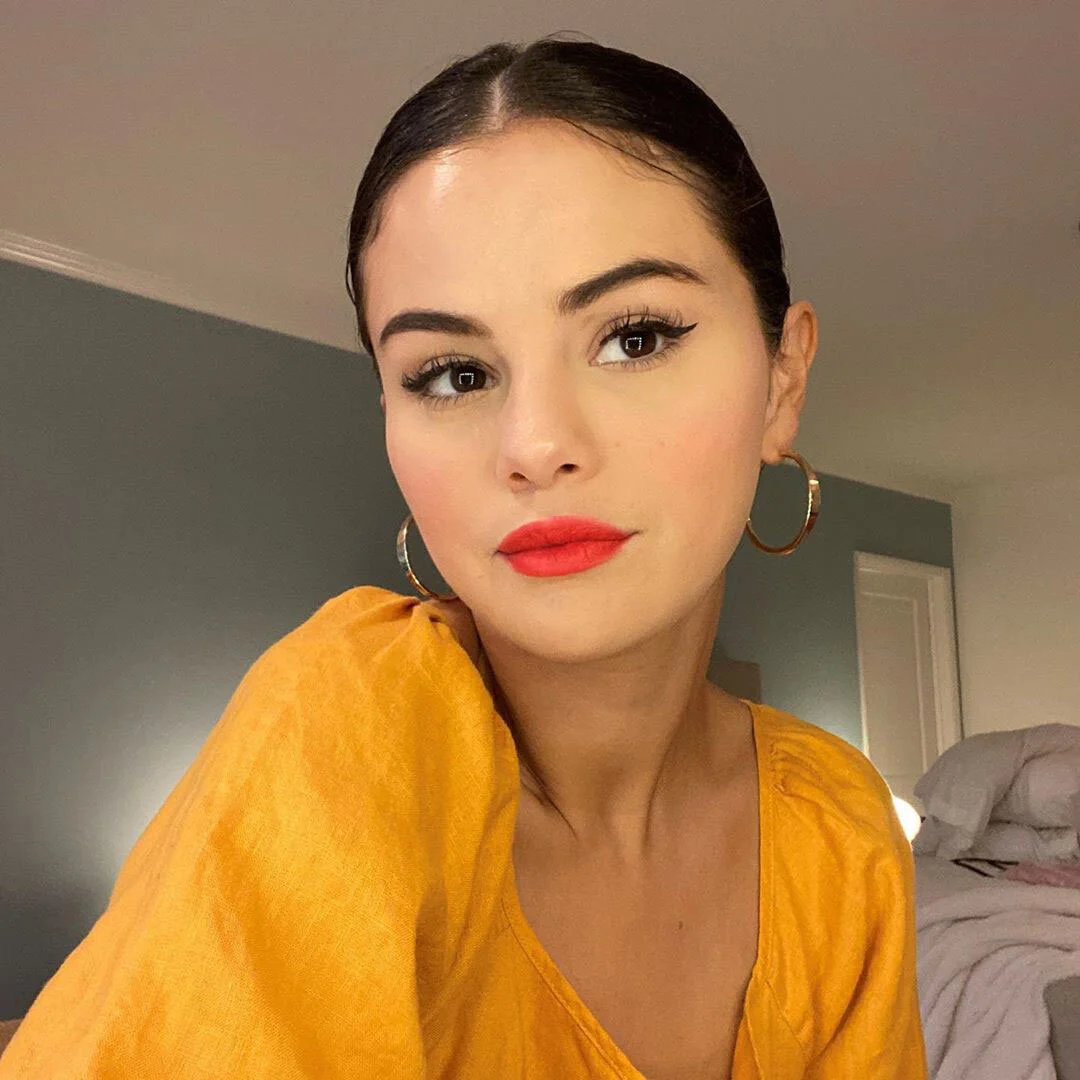 Selena Gomez Just Wore the $58 Everlane Top You've Seen All Over Instagram