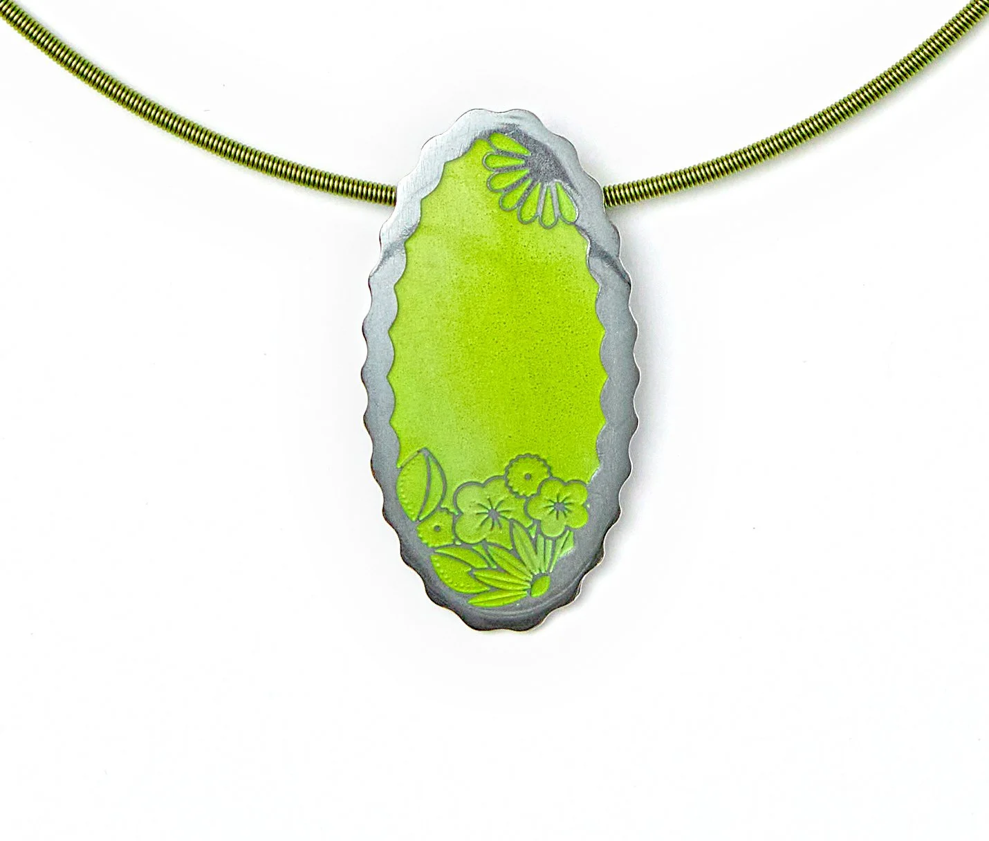 green oval pendant.jpg