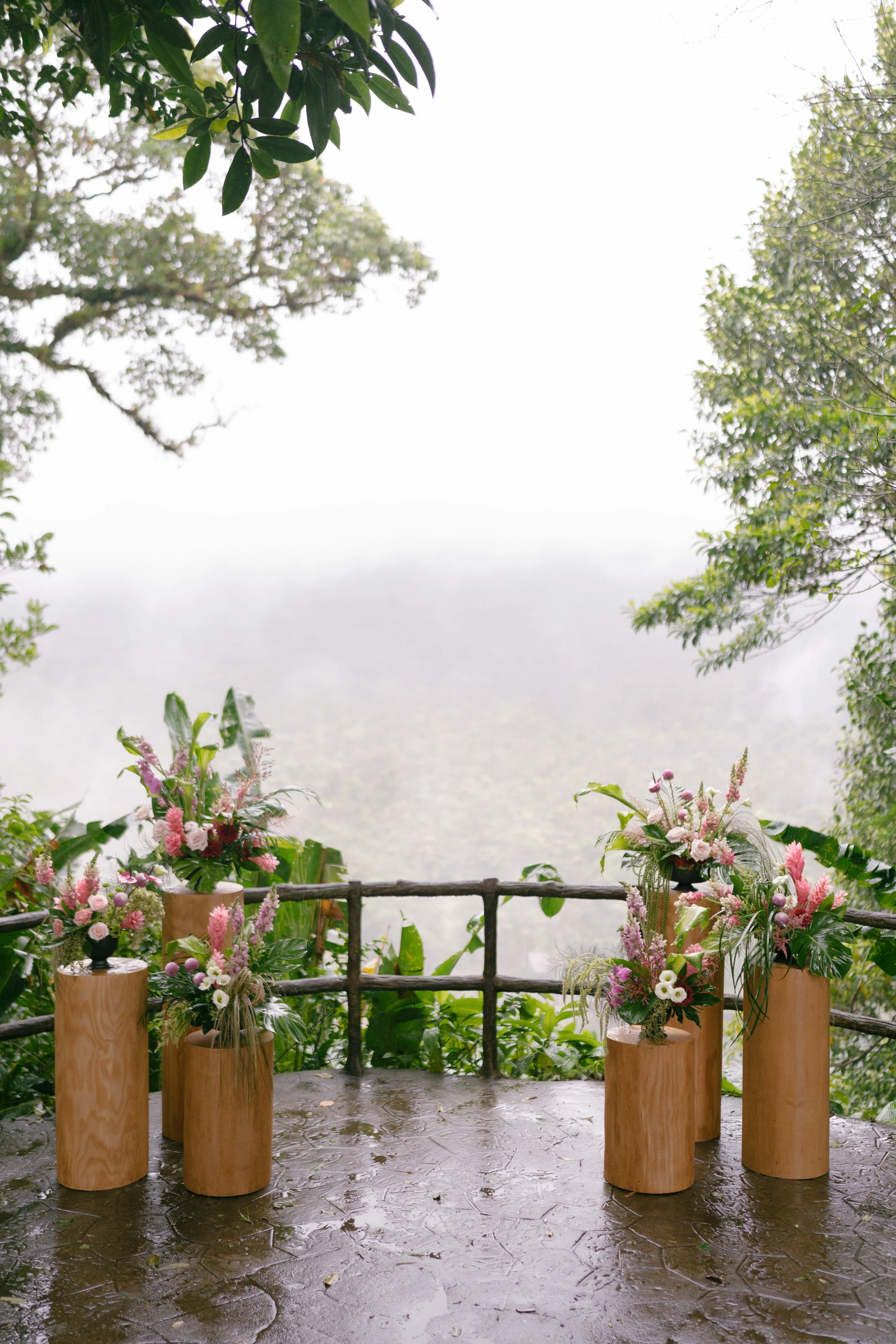 Romantic wedding reception with floral décor surrounded by Costa Rica’s rainforest.