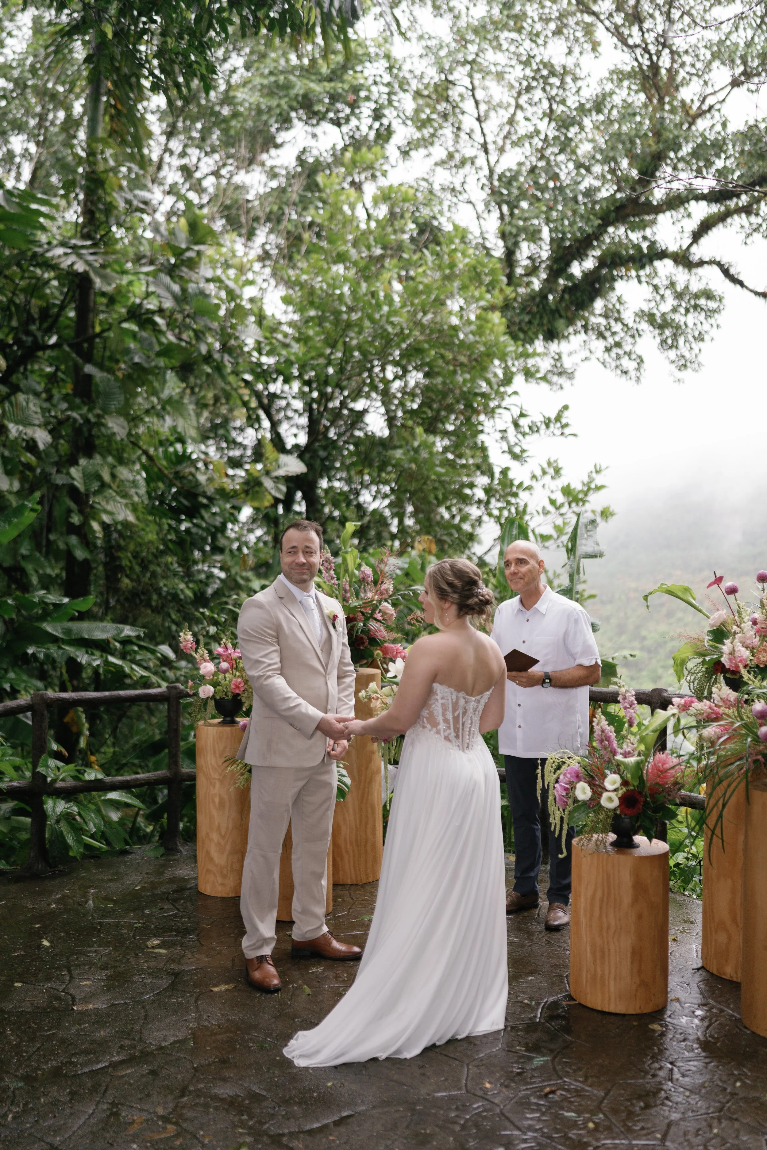 Romantic outdoor wedding ceremony in the rainforest of La Fortuna, Costa Rica.