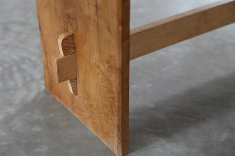 bench2.jpg