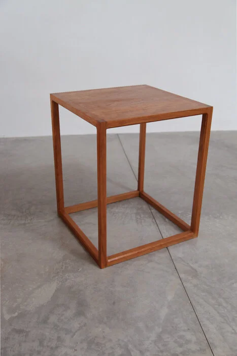 table_cube_cherry2.jpg