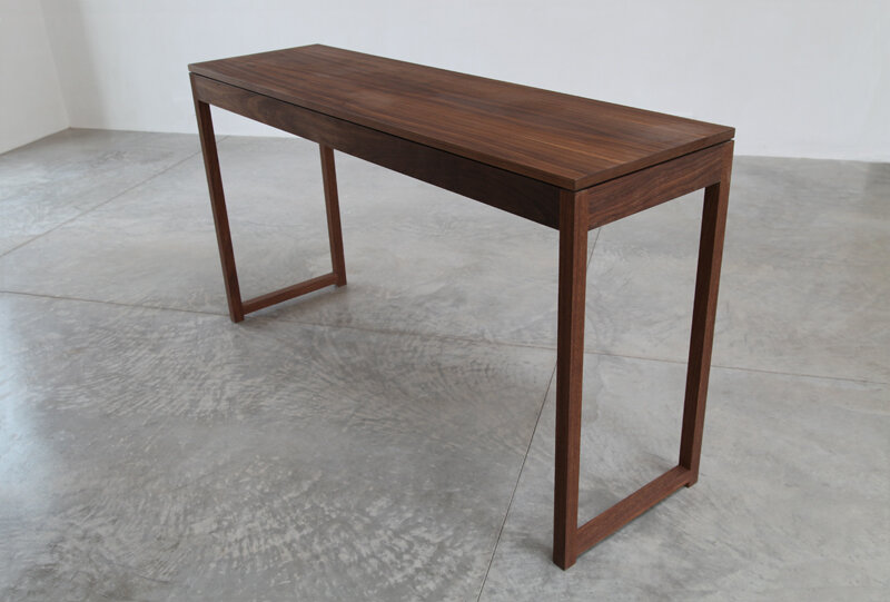 table_L_walnut2.jpg