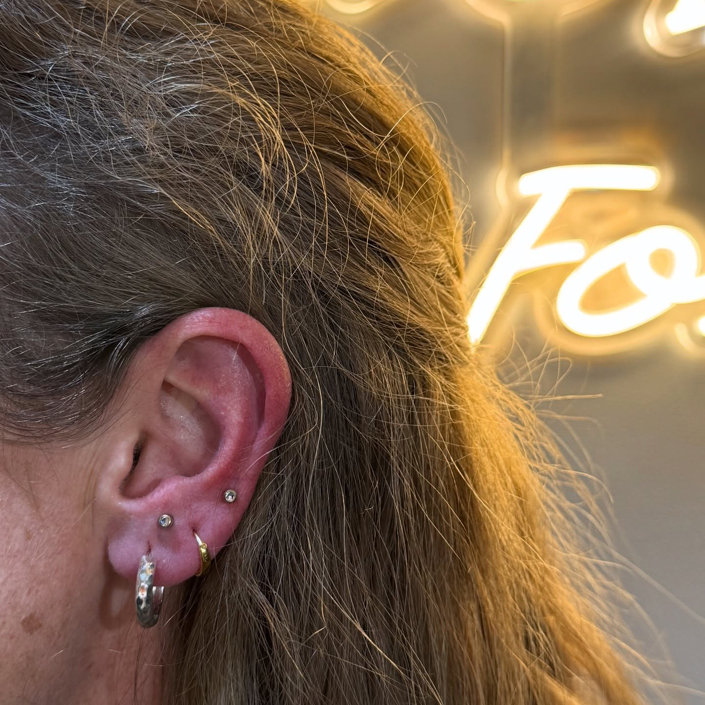 WE&rsquo;RE BACK!

I hope everyone had a fabulous Easter ✨✨✨ I&rsquo;m full of chocolate and in need of a detox ready for the busy season. 

Here&rsquo;s some April roundups
Stacked lobes
Brow wax and tint
Conch and flat
Lamination, lash lift combo
M