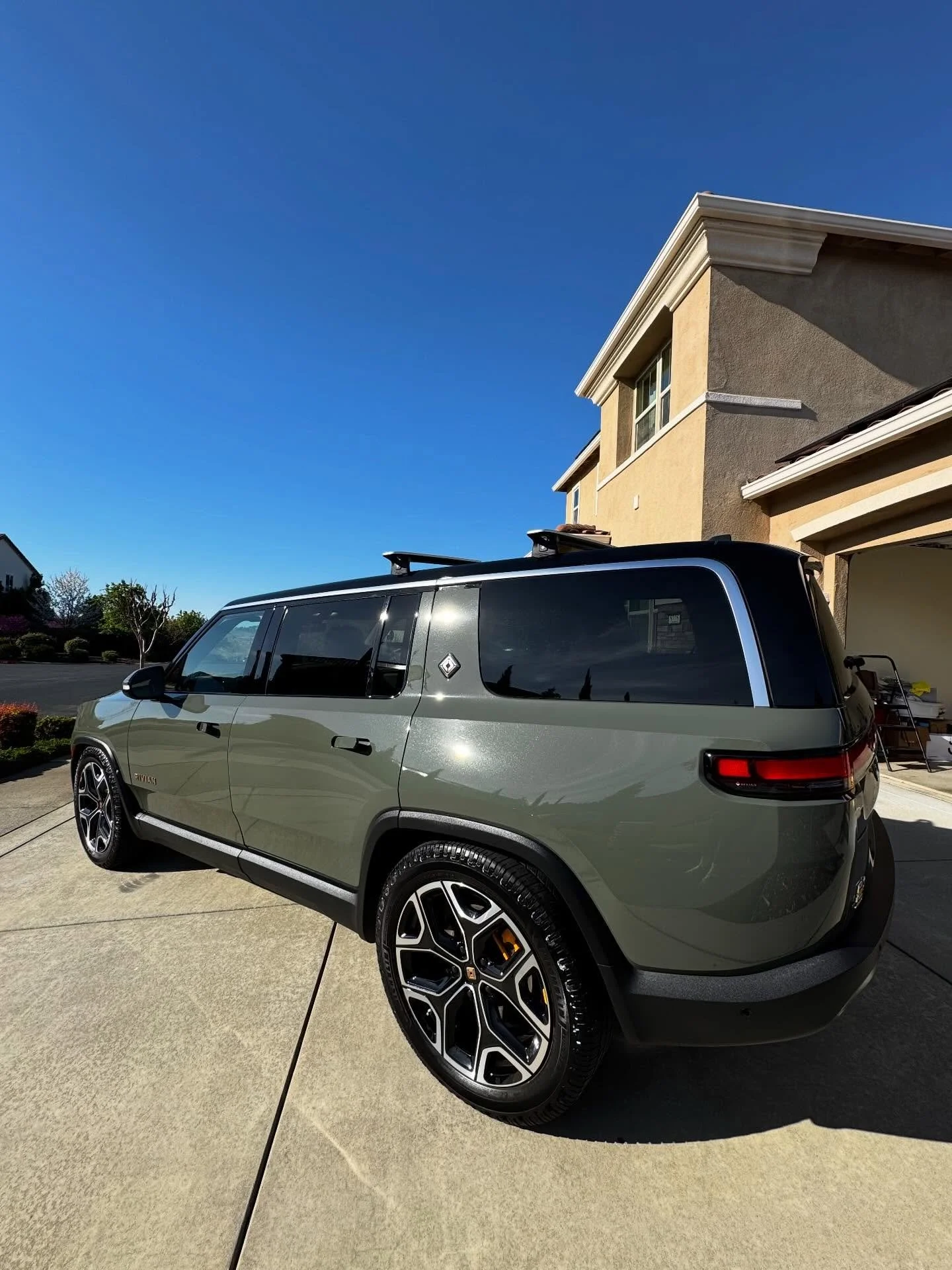 Rivian Polished &amp; Protected With A 3 Year Ceramic Coating + Full Interior Detail ✨