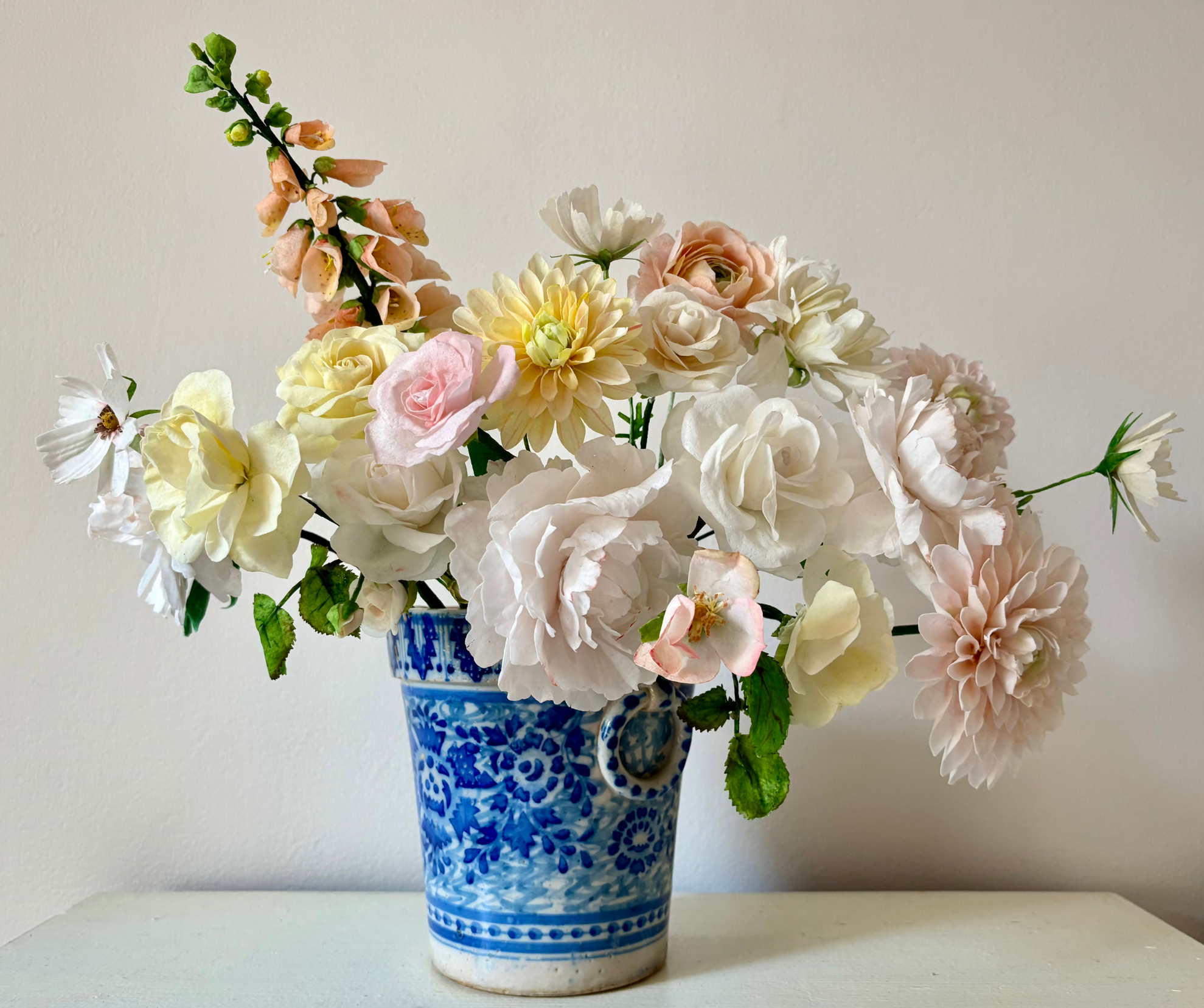 Large%2Barrangement%2Bof%2Bwafer%2Bpaper%2Bflowers%252C%2Bincluding%2Ba%2Bpeach%2Bfoxglove%252C%2Bpink%2Broses%252C%2Bwhite%2Bcosmos%252C%2Bpeach%2Branunculus%252C%2Bwhite%2Bpeonies%252C%2Band%2Bpink%2Bdahlia%2Bin%2Bblue%2Band%2Bwhite%2Bceramic%2Bflower%2Bpot.png