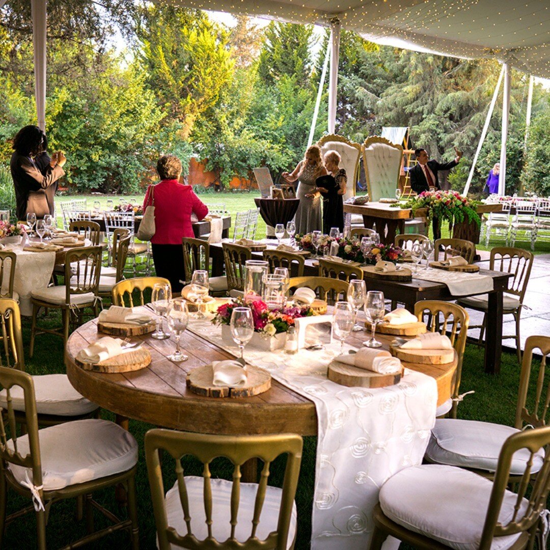 | Wedding at Finca las Rosas | Men&uacute; 3T Premium &amp; Mobiliario Vintage

Good food, good wine, good service nice decoration | That is all about!

#catering #banquetes #banquetesalfresco #bodas #wedding #weddingdecoration #bodadecoracion #decor