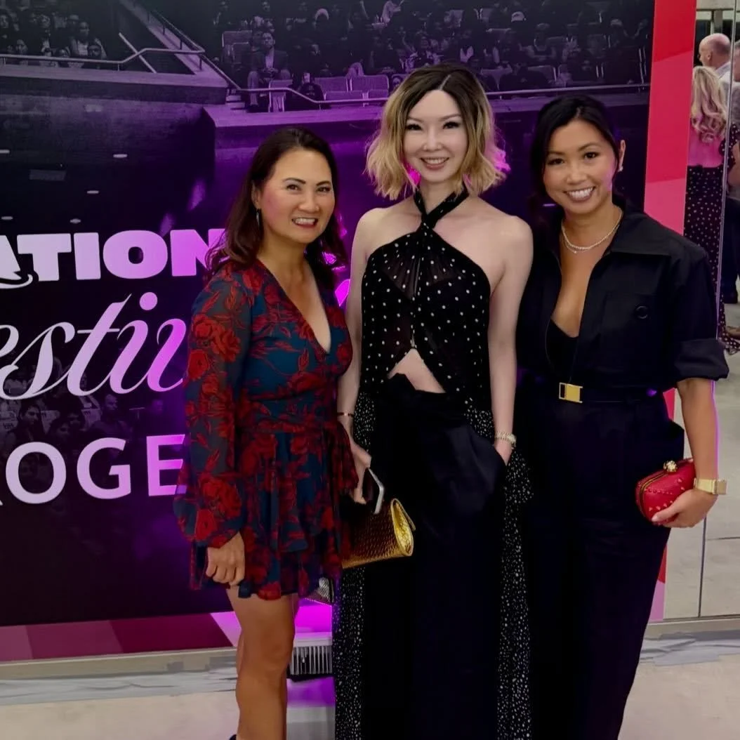 Adding a spray tan to your beauty services is a 5 ⭐️ top tier choice
Our lovely client (far right) looks INCREDIBLE at a recent event she attended. 
She chose the clear solution with sweat shield and had zero worries about transfer or damage to her t
