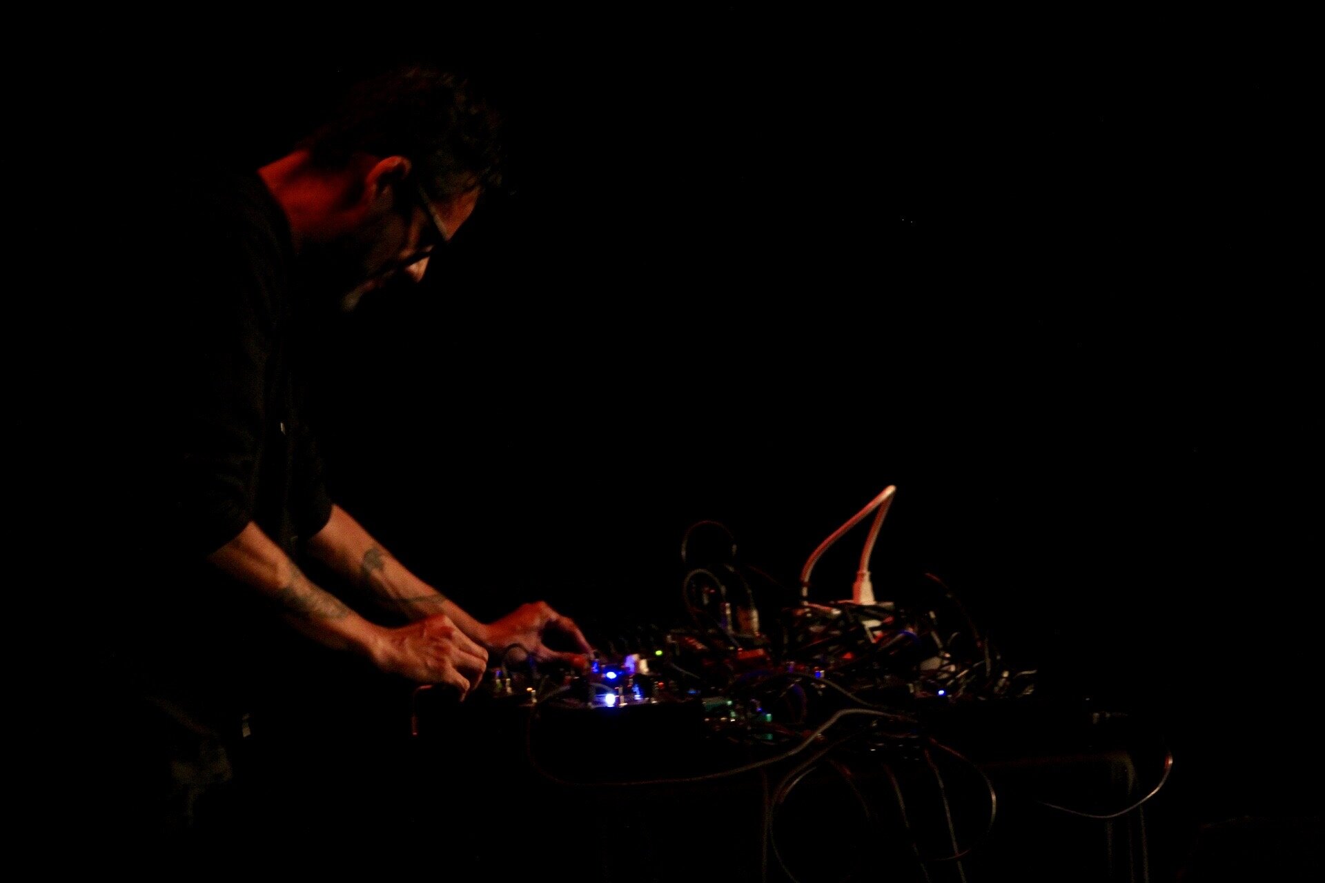 Live COL.JPG
