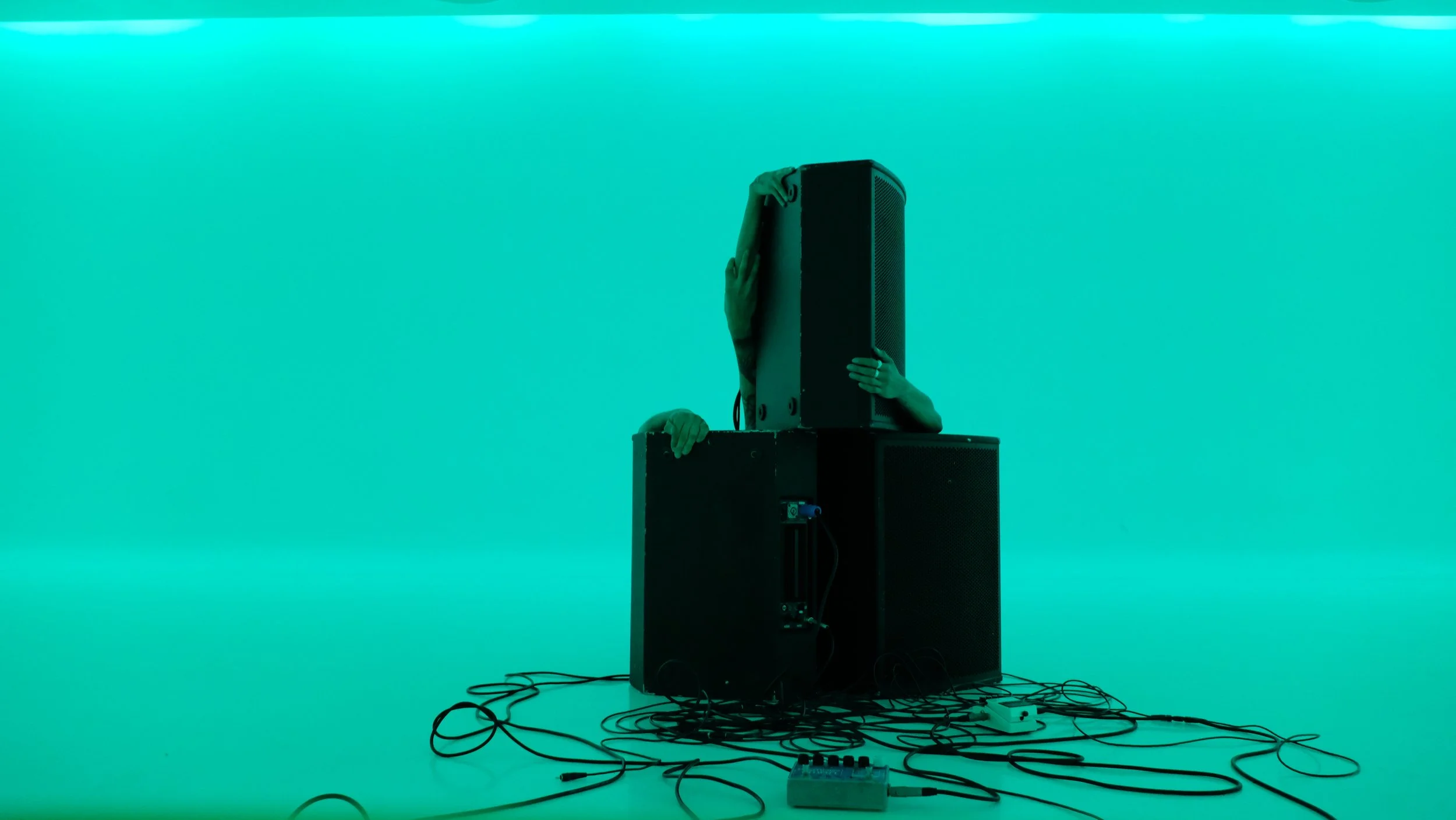 El Sonido que atraviesa, Ana Zambrano y Daniel Herrera